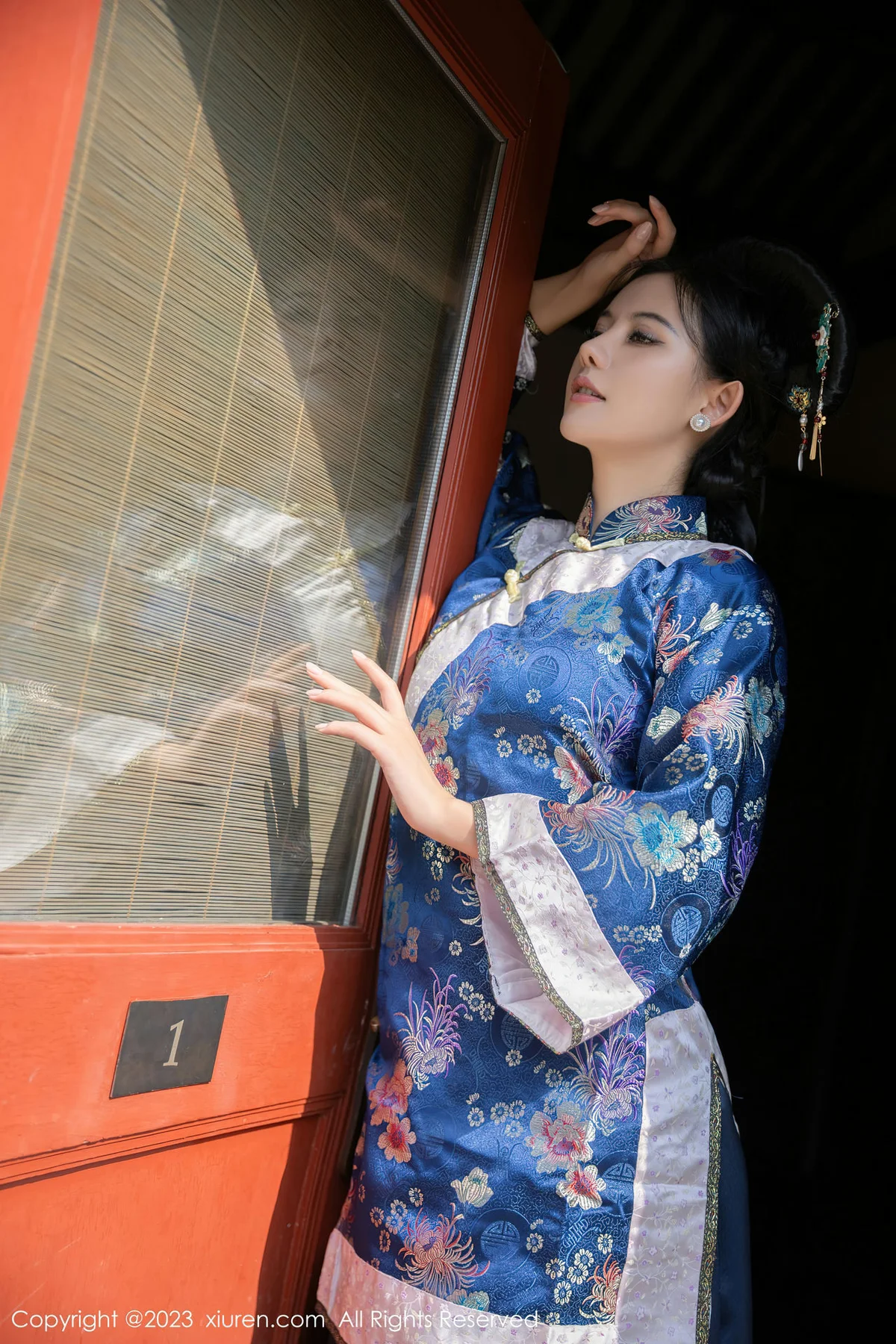 XiuRen 秀人 No.6398 就是阿朱啊 宫廷古装性感写真1 - 1