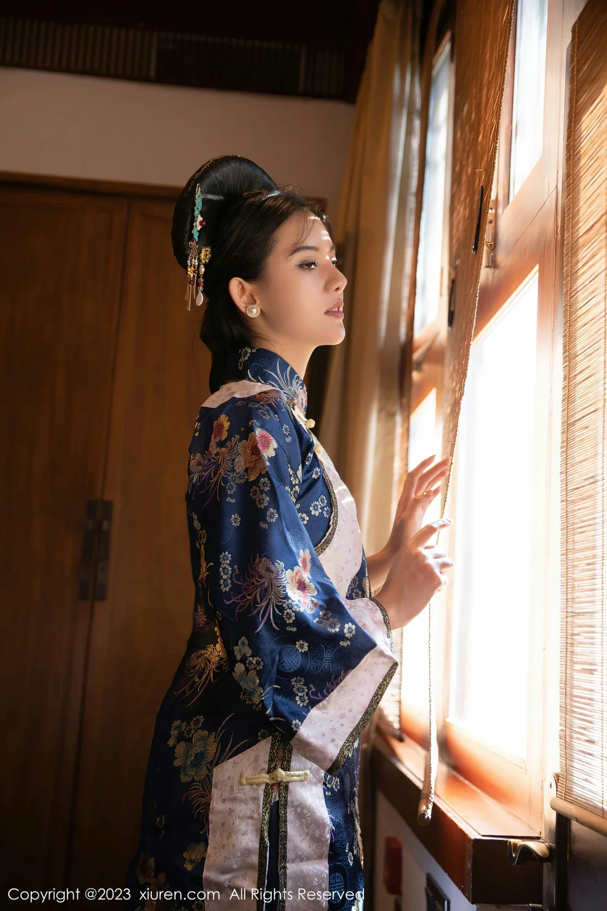 XiuRen 秀人 No.6398 就是阿朱啊 宫廷古装性感写真1 - 6