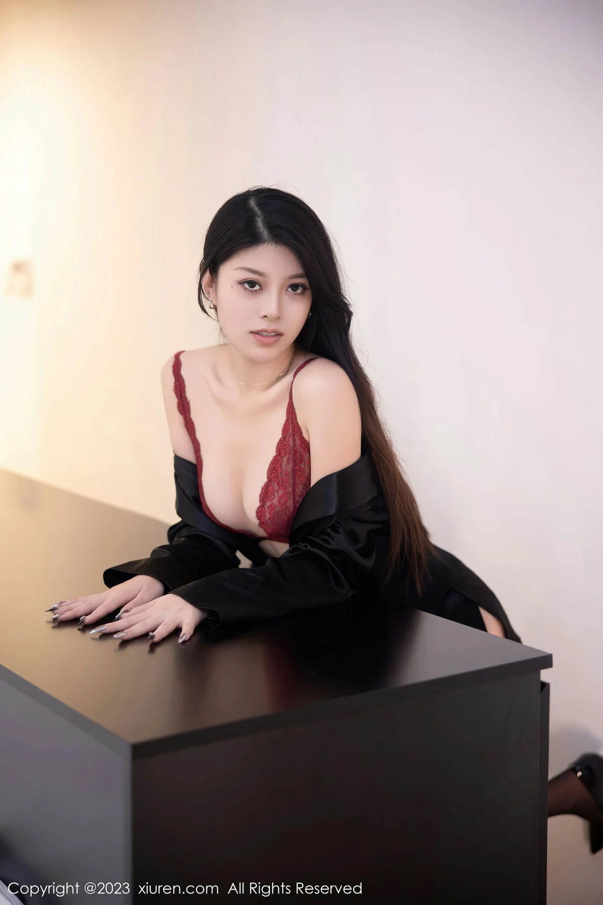 XiuRen 秀人 No.6409 四月月 条婀娜多姿娇躯媚态第二套写真 - 6