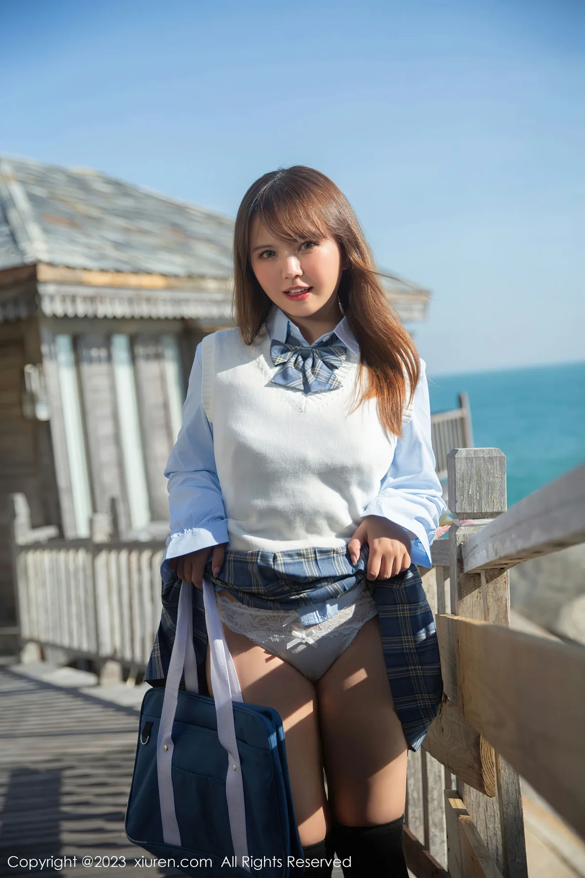 XiuRen 秀人 No.6423 张思允Nice 甜美赏心悦目三亚旅拍3 - 5