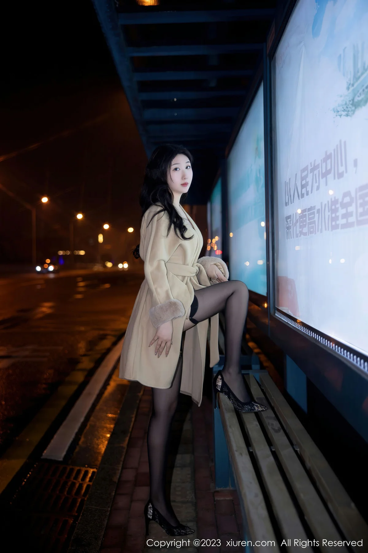 XiuRen 秀人 No.6424 江真真 街拍魅惑黑丝性感写真1 - 1