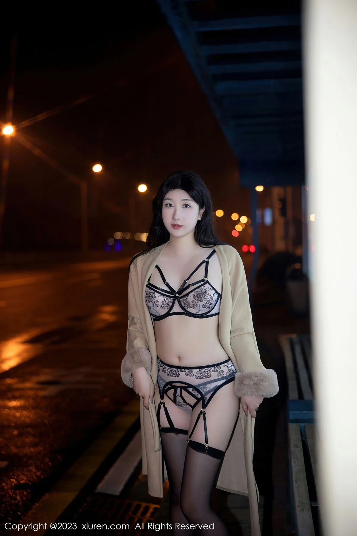 XiuRen 秀人 No.6424 江真真 街拍魅惑黑丝性感写真1 - 6