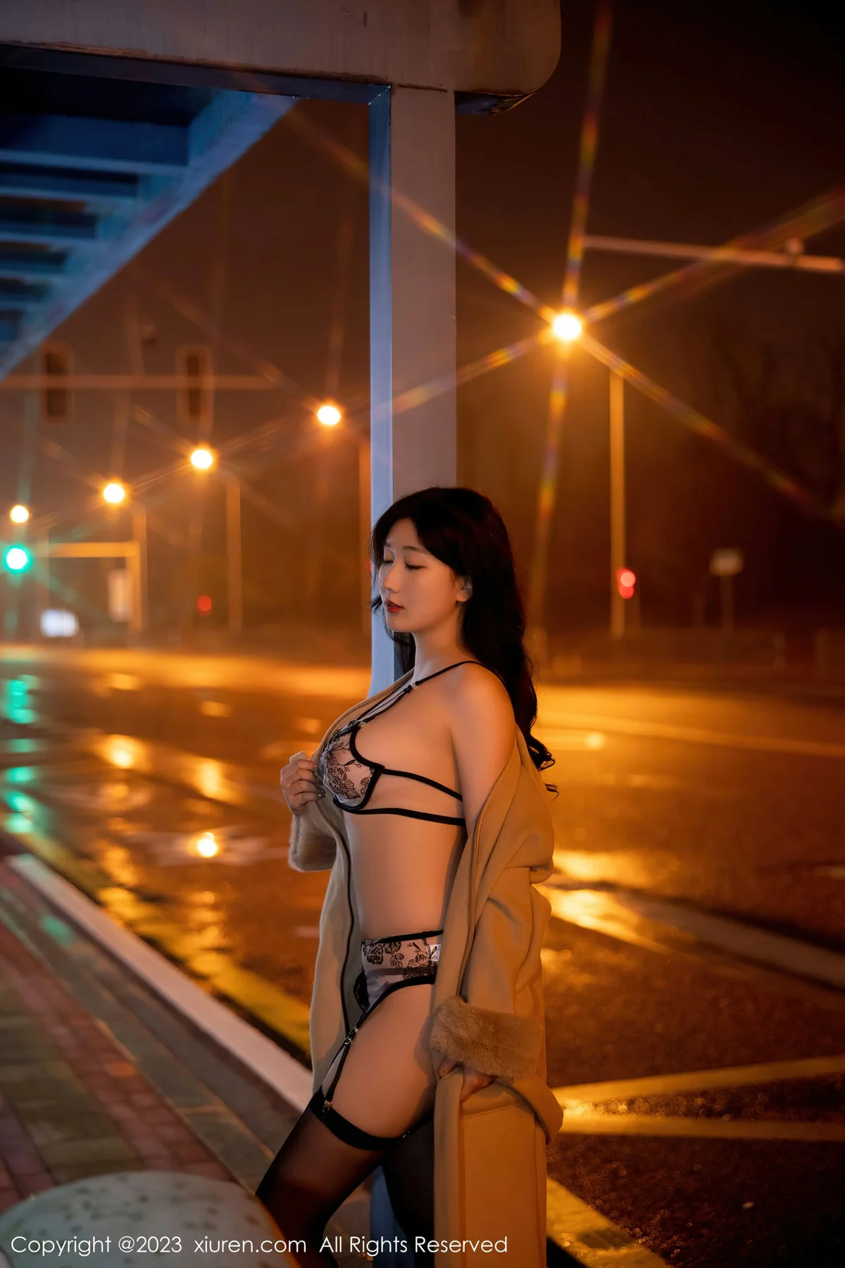 XiuRen 秀人 No.6424 江真真 街拍魅惑黑丝性感写真1 - 1