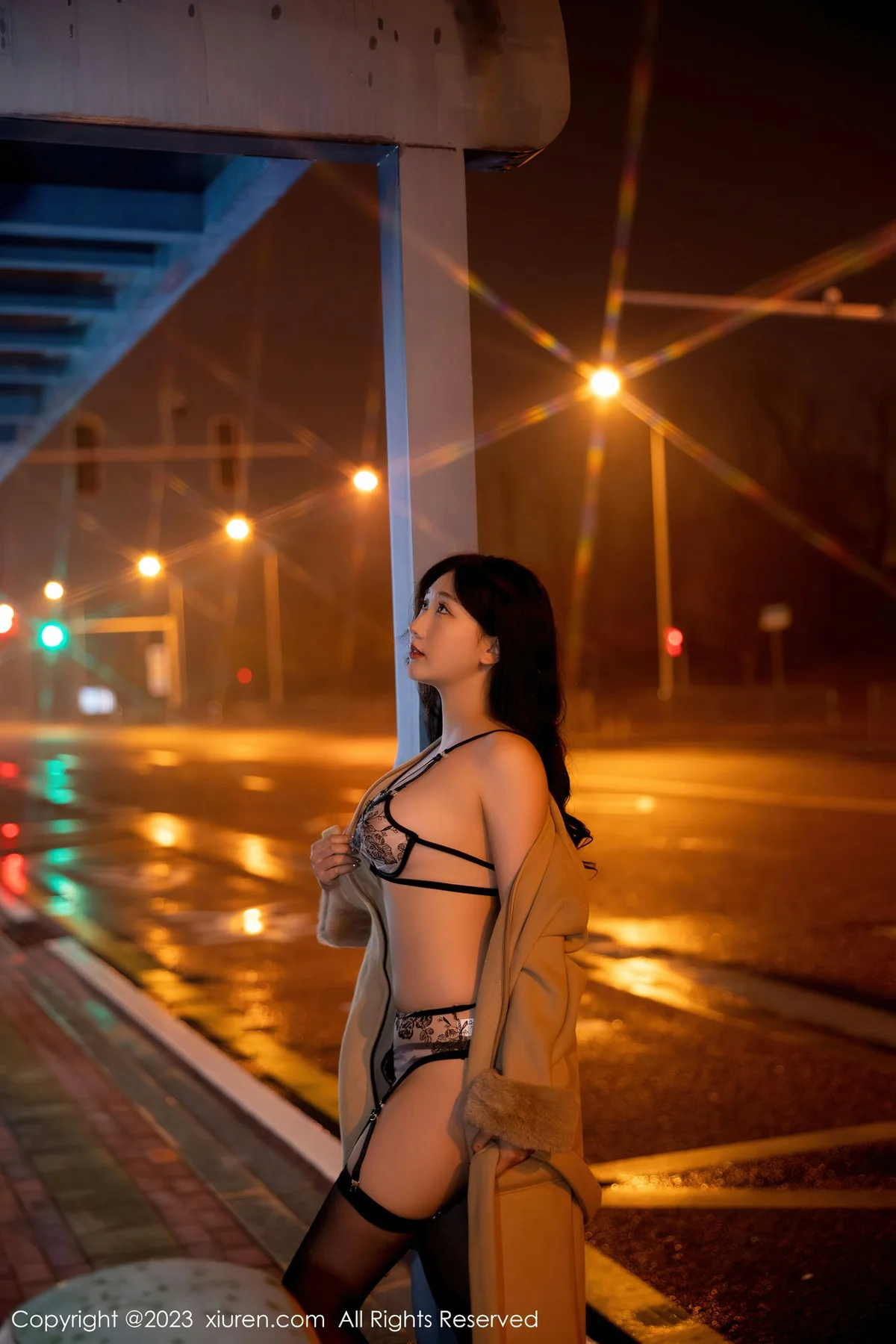 XiuRen 秀人 No.6424 江真真 街拍魅惑黑丝性感写真1 - 2