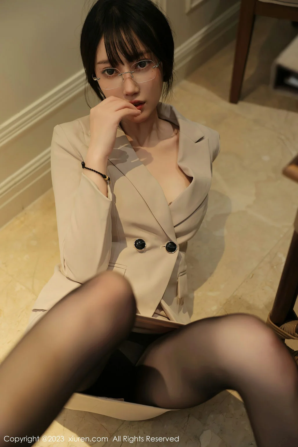 XiuRen 秀人 No.6428 玥儿玥er 魅惑黑丝二月万宁旅拍33 - 6