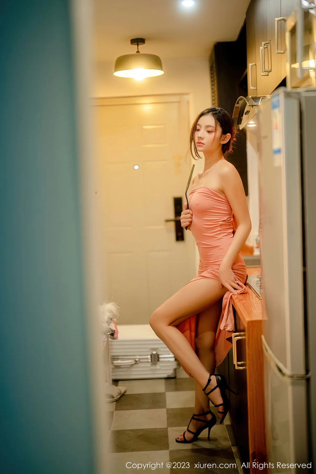 XiuRen 秀人 No.6437 加朵babe 露肩连衣长裙写真3 - 5