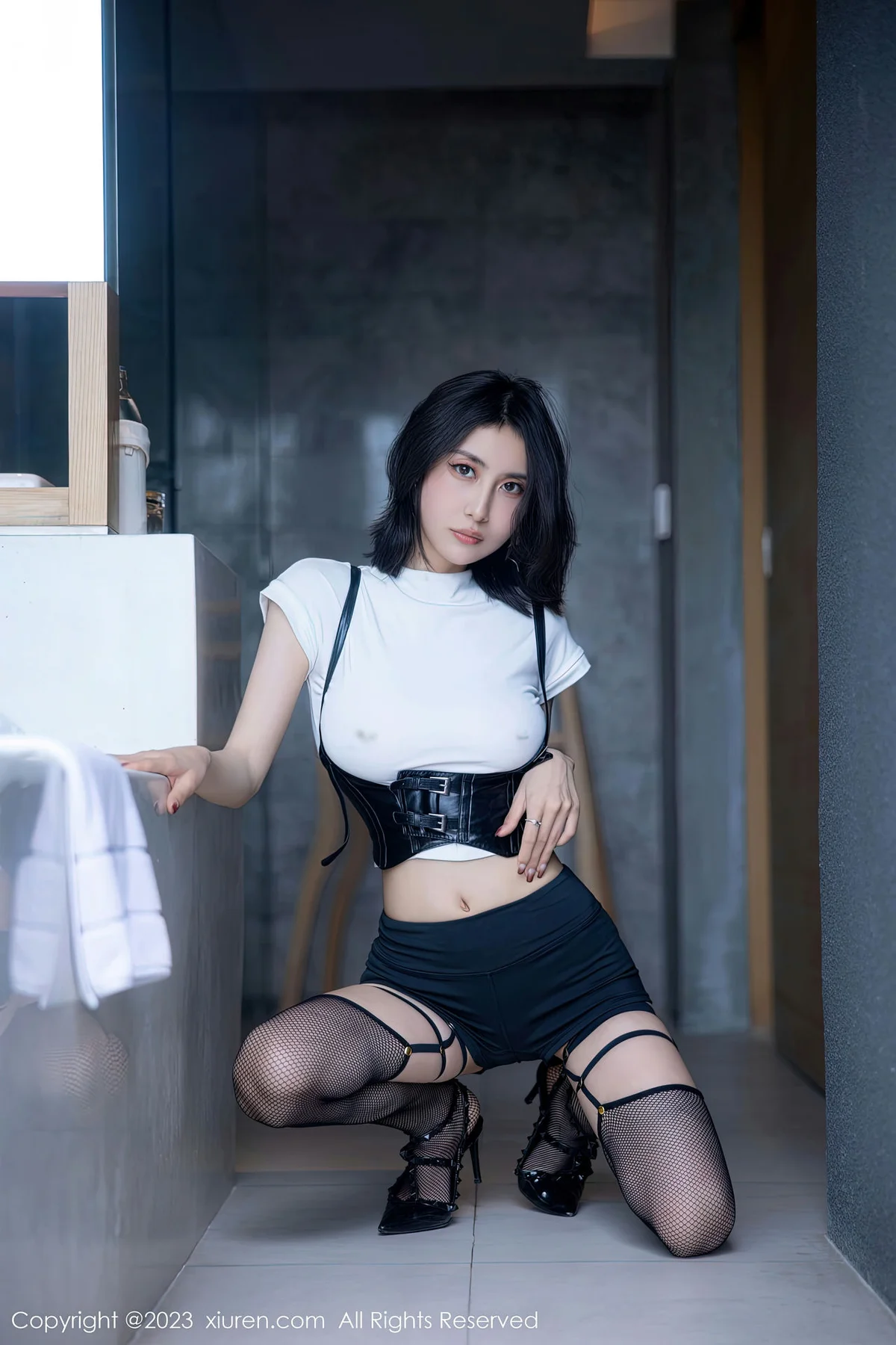 XiuRen 秀人 No.6443 lingyu69 娇媚丰腴首套写真1 - 8