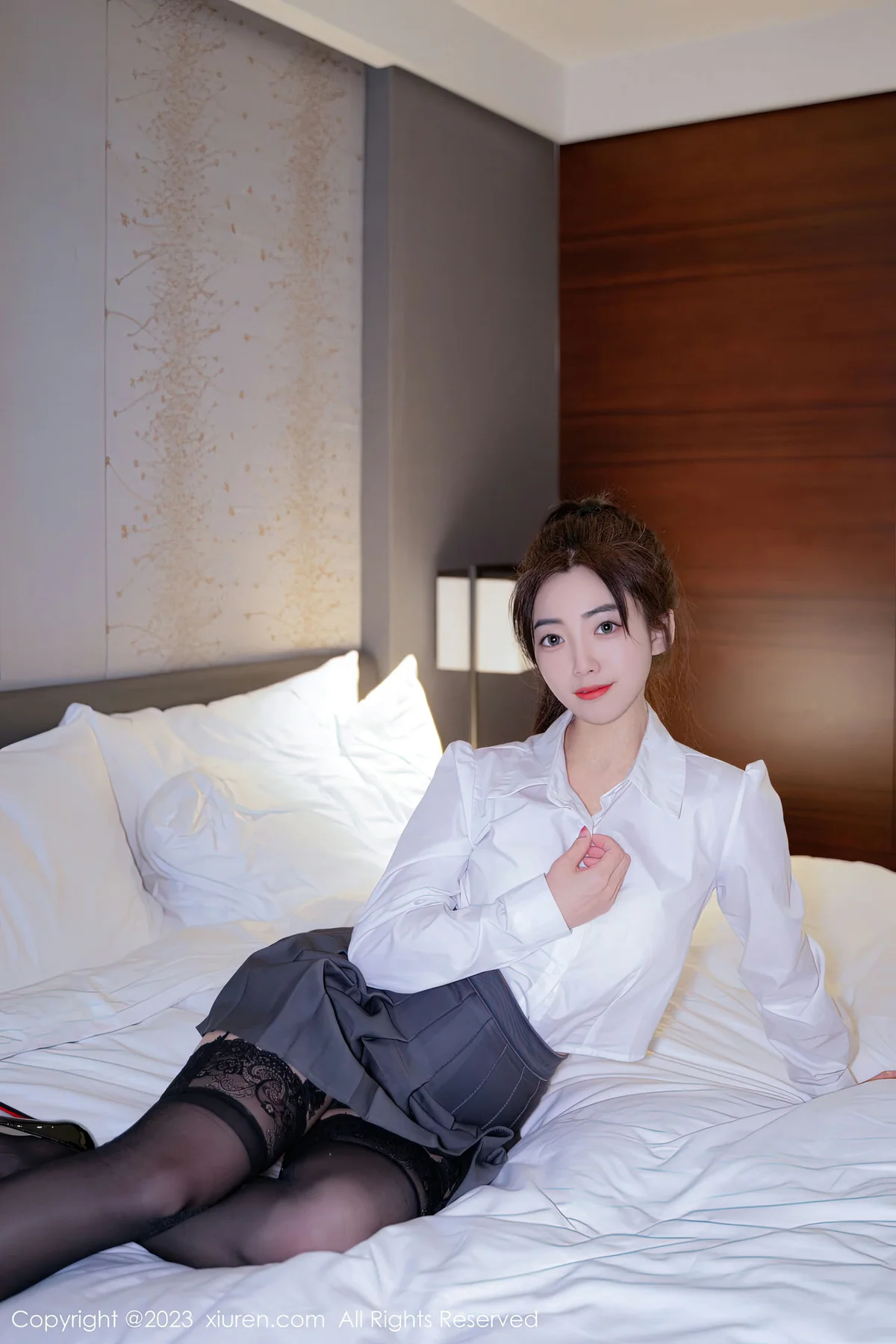 XiuRen 秀人 No.6444 星子柒kiki 魅惑黑丝第二套写真 - 2