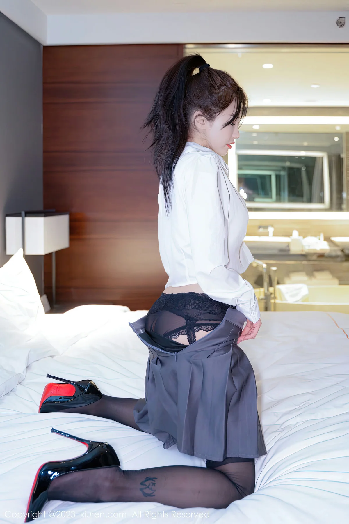 XiuRen 秀人 No.6444 星子柒kiki 魅惑黑丝第二套写真 - 6