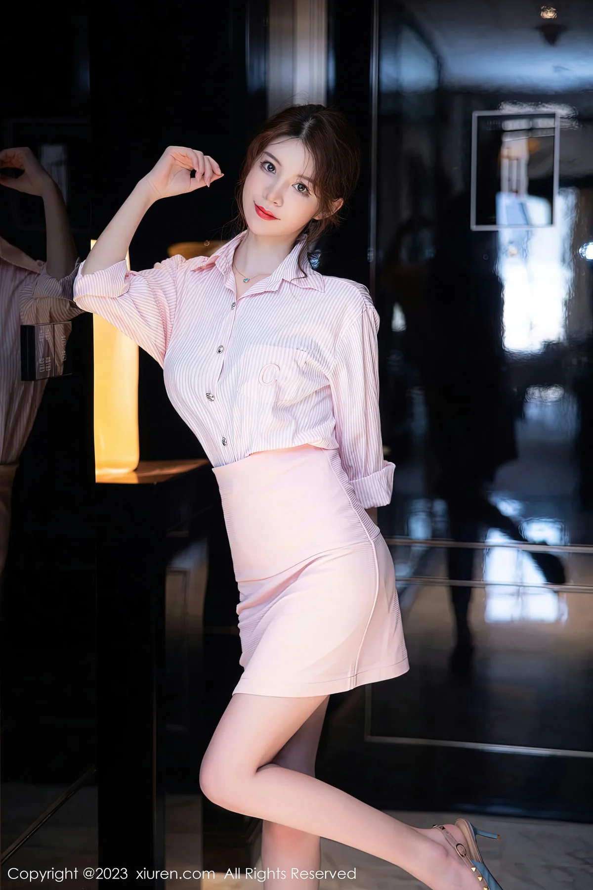 XiuRen 秀人 No.6451 yoo优优 黑色蕾丝内衣性感写真 - 1