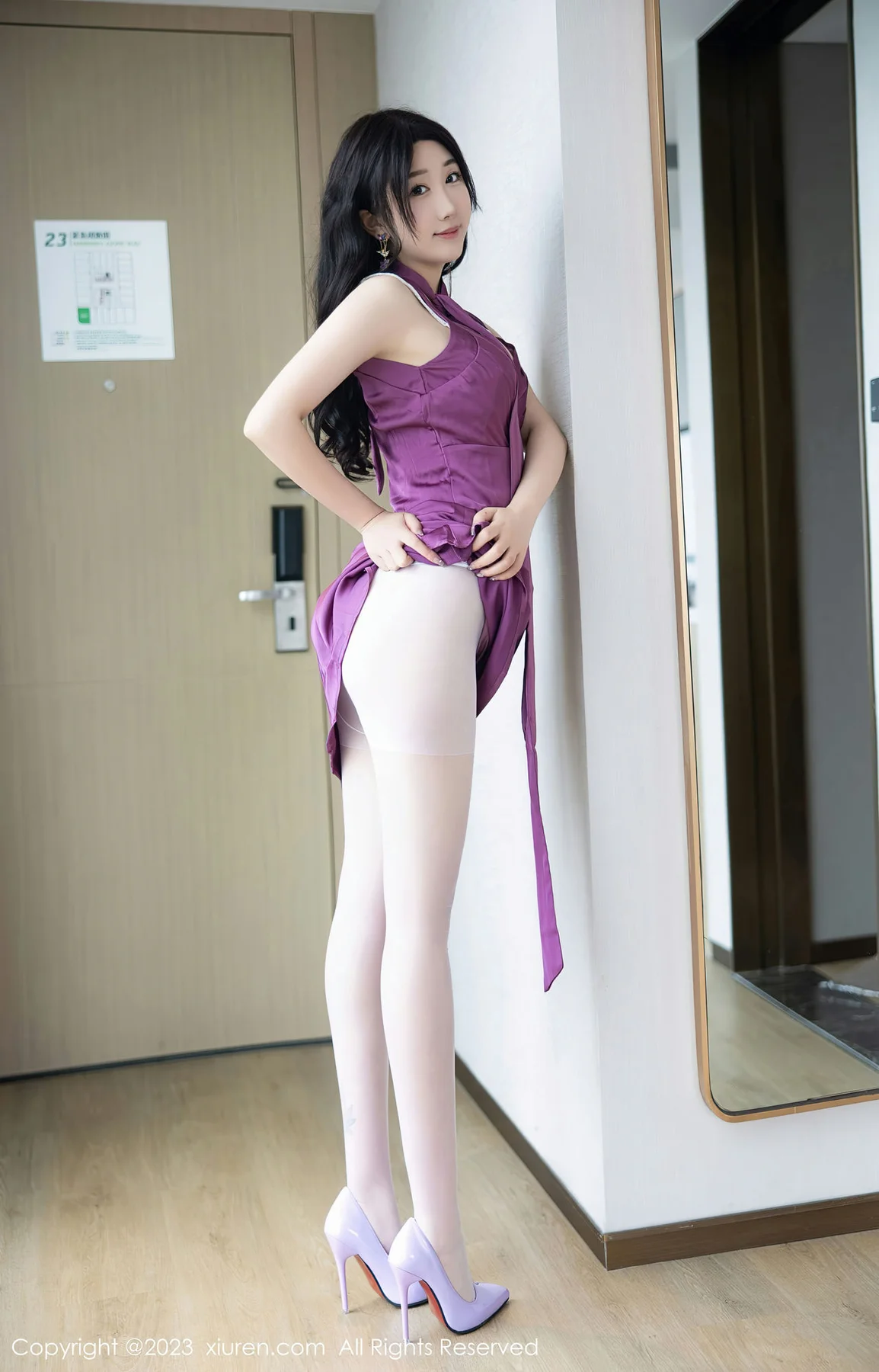 XiuRen 秀人 No.6462 江真真 圆润丰腴原色丝袜性感写真1 - 5