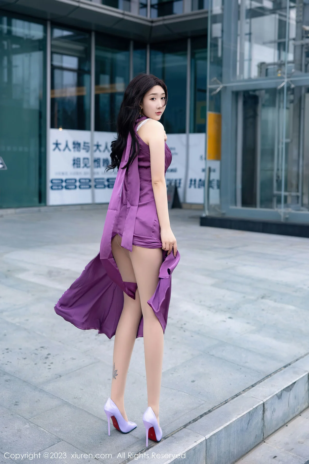 XiuRen 秀人 No.6462 江真真 圆润丰腴原色丝袜性感写真1 - 4