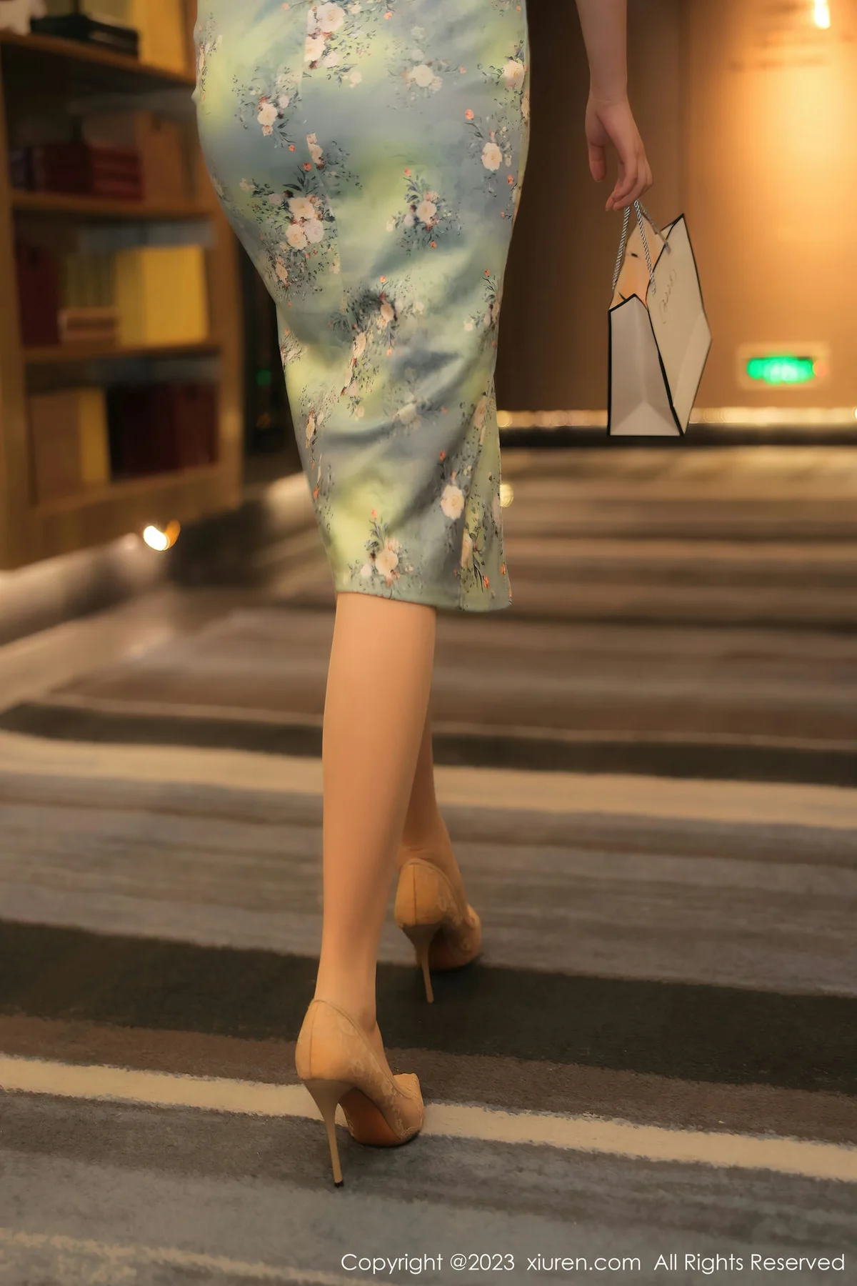 XiuRen 秀人 No.6464 Arude薇薇 绿灰色蕾丝内衣旗袍22 - 8