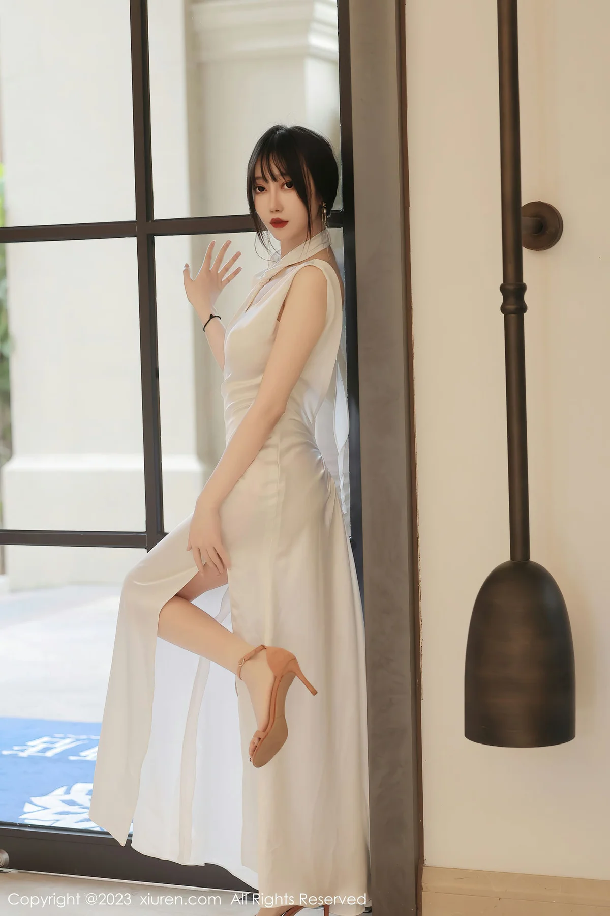 XiuRen 秀人 No.6466 玥儿玥er 白色长礼裙二月万宁旅拍 - 4