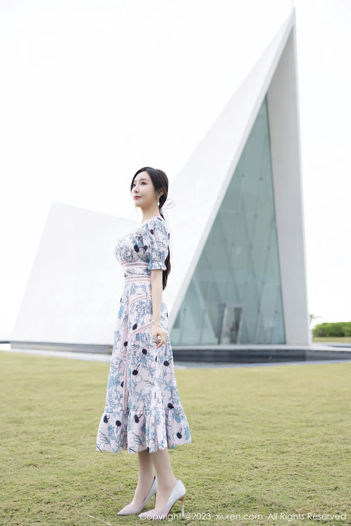 XiuRen 秀人 No.6474 王馨瑶yanni 诱人原色丝袜海南岛旅拍1 - 8