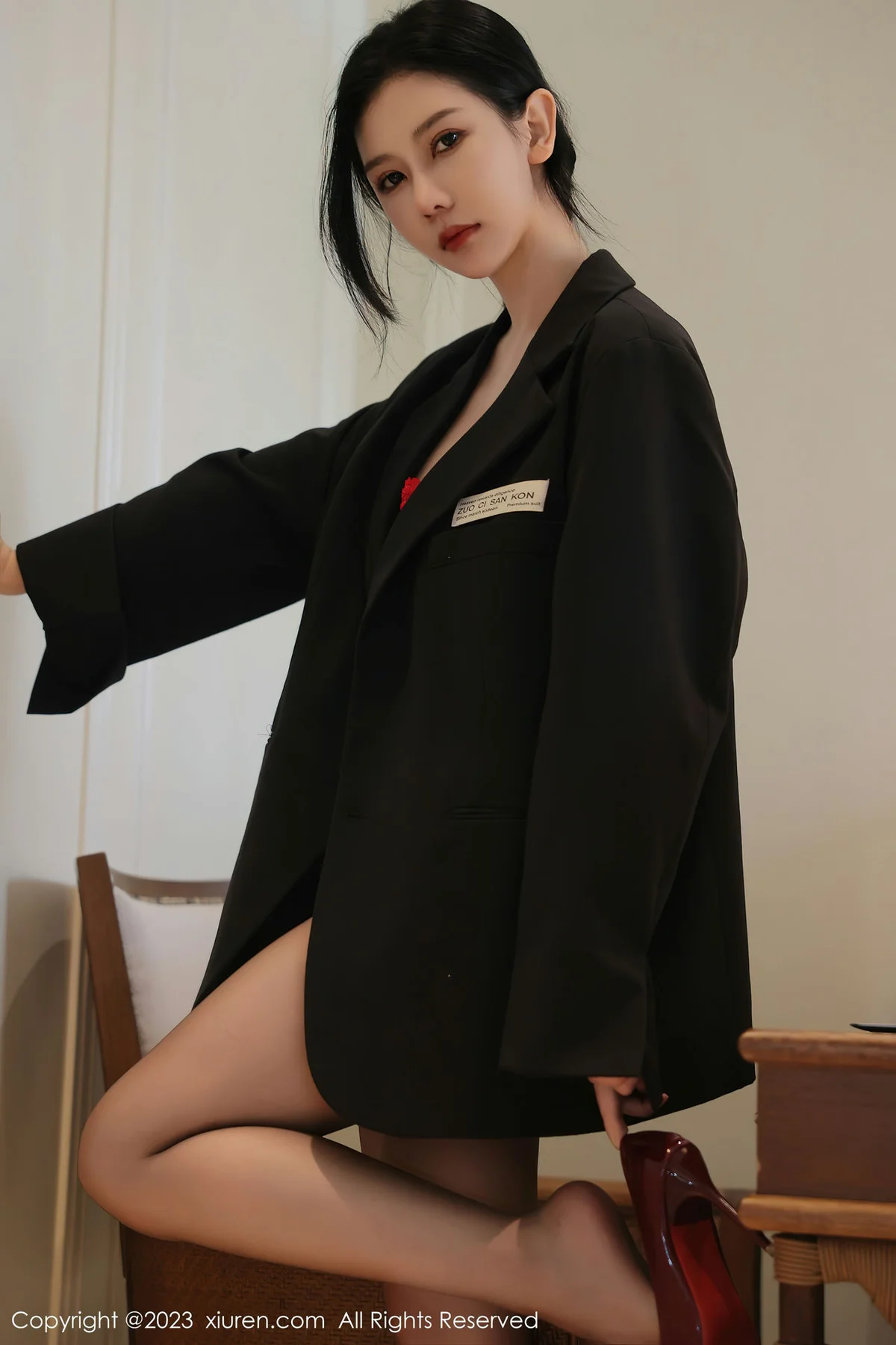 XiuRen 秀人 No.6475 尹甜甜 红色蕾丝服饰万宁旅拍 - 7