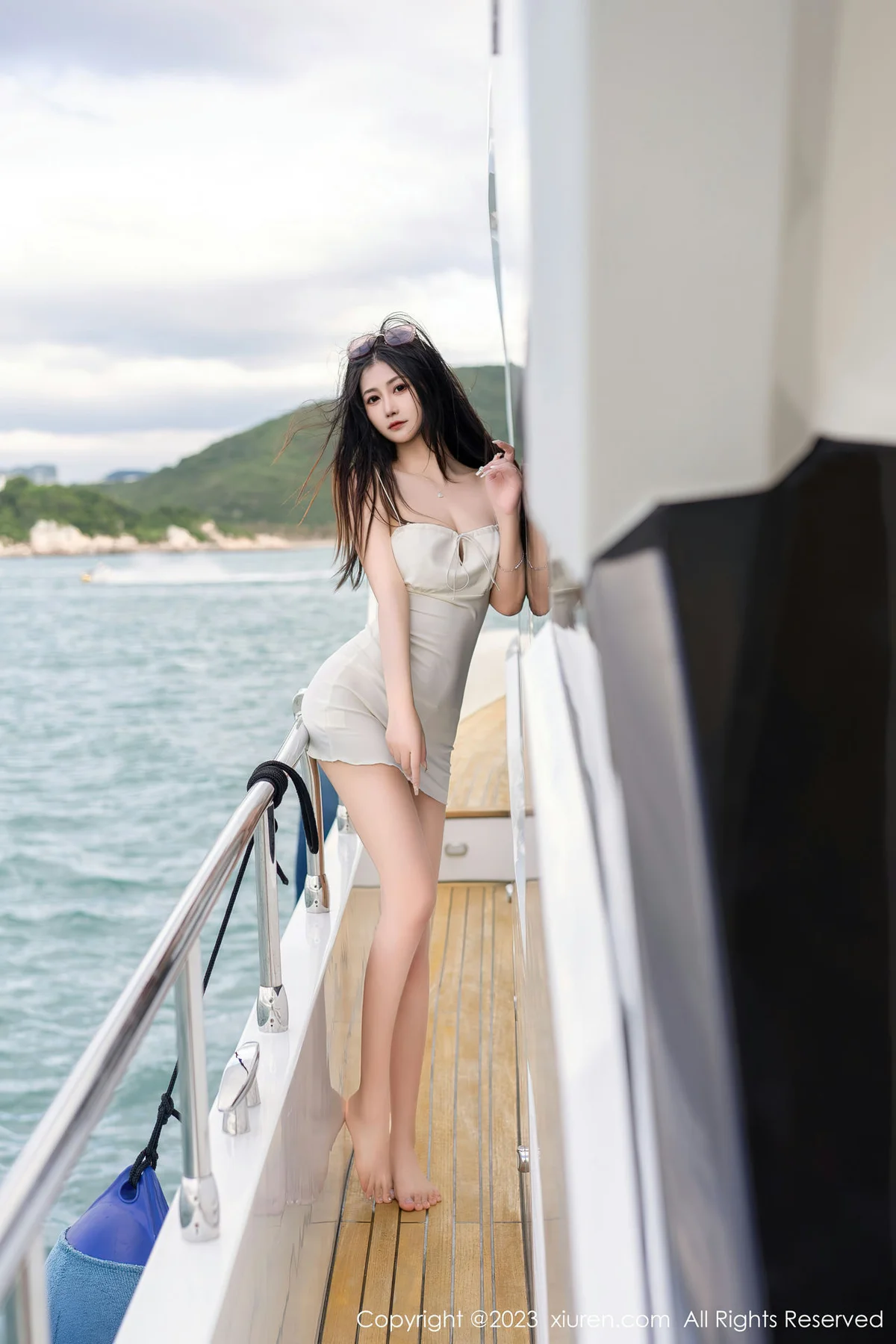 XiuRen 秀人 No.6508 laura阿姣 游艇场景拍摄写真1 - 5