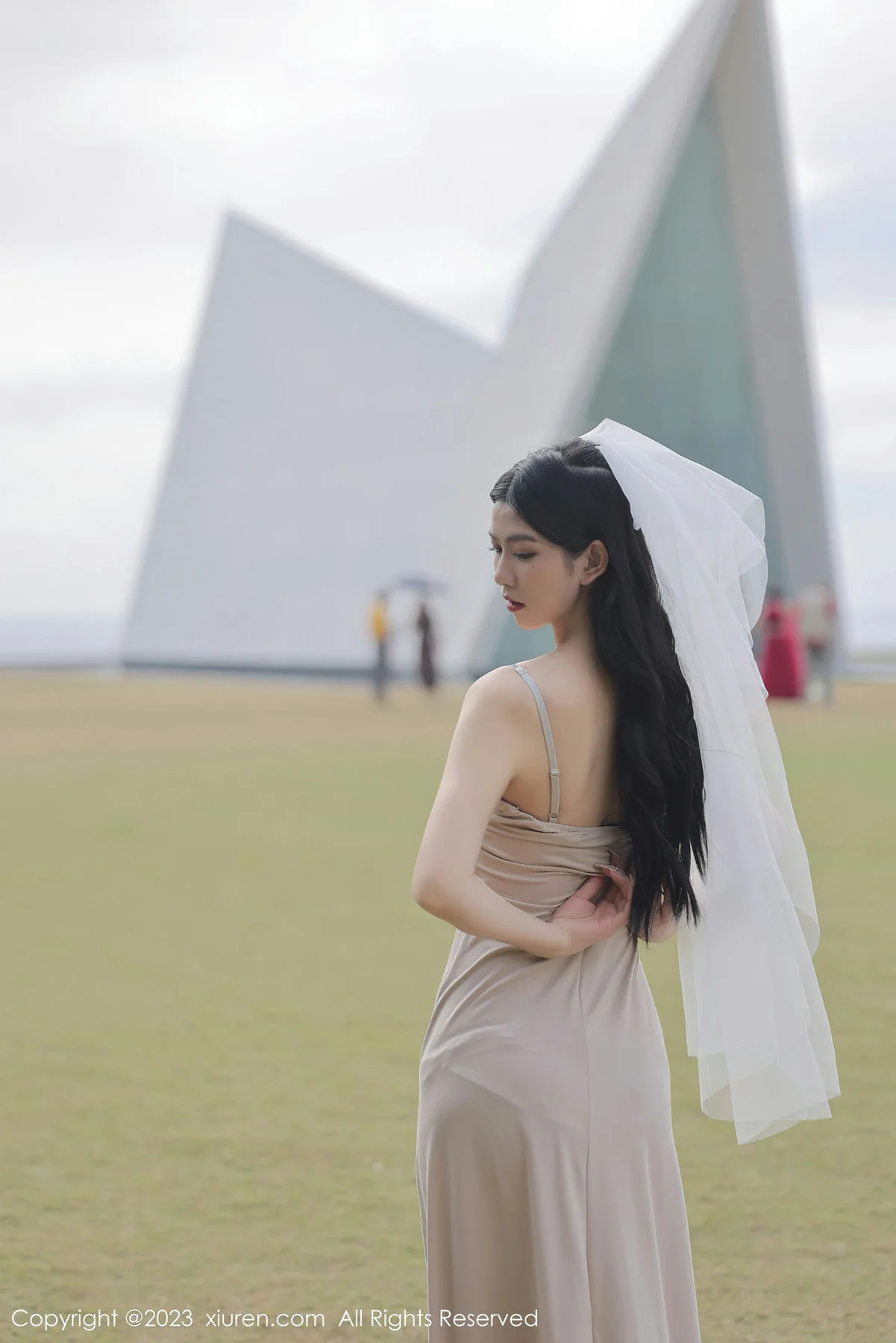 XiuRen 秀人 No.6513 李雅柔182CM 杏色吊带万宁旅拍 - 2