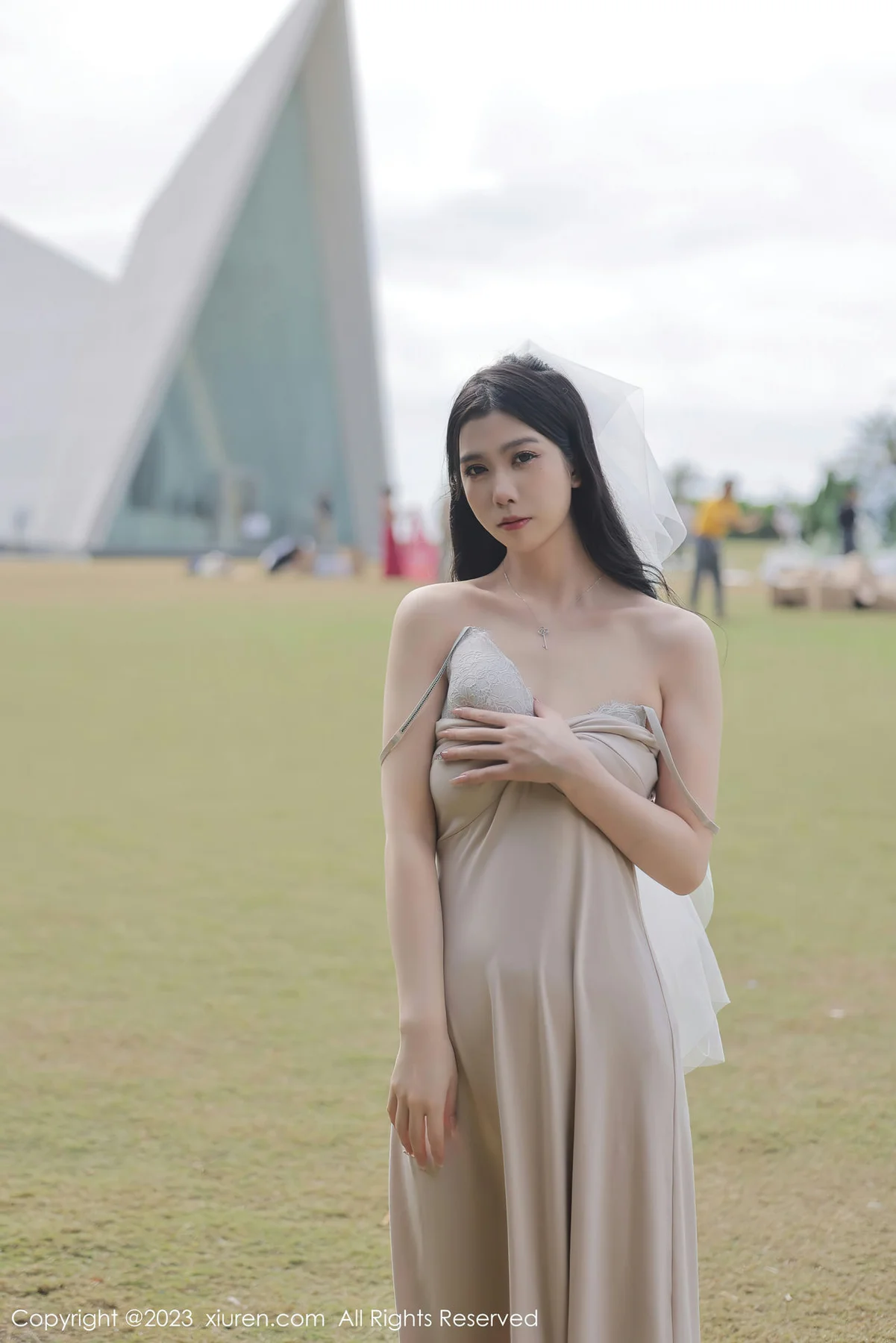 XiuRen 秀人 No.6513 李雅柔182CM 杏色吊带万宁旅拍 - 3