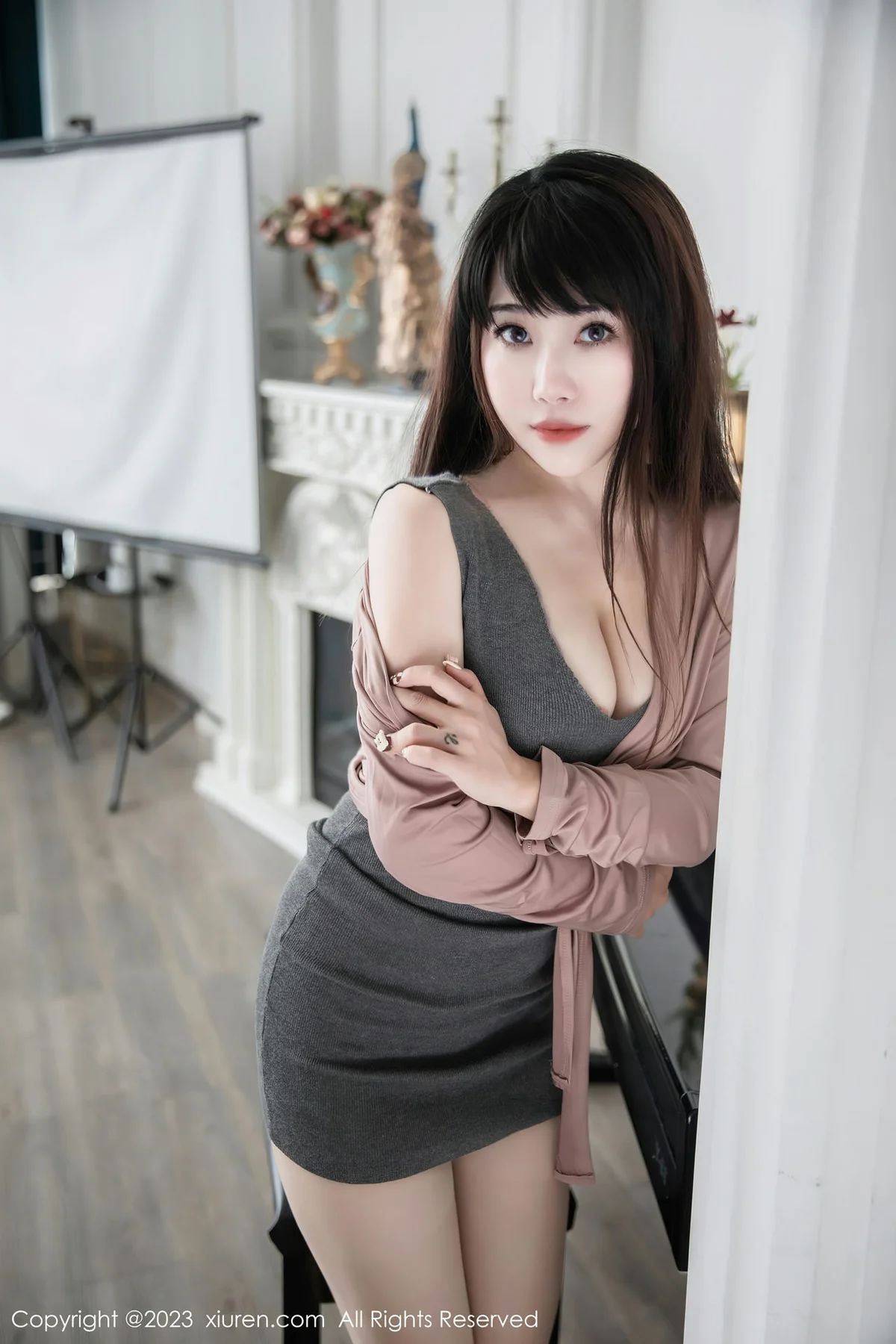 XiuRen 秀人 No.6532 严利娅Yuliya 家庭钢琴师角色扮演写真 - 4