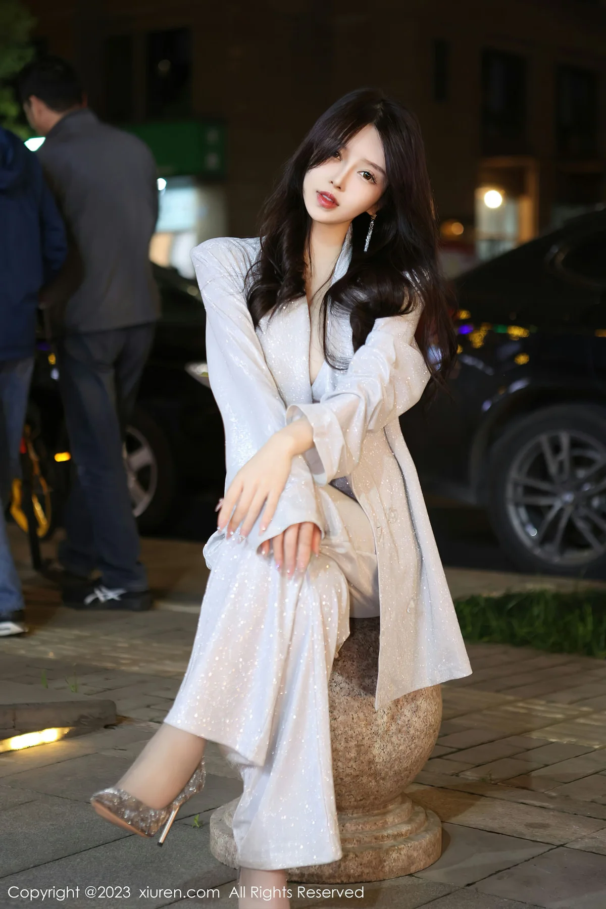 XiuRen 秀人 No.6605 玉兔miki 诱人灰丝街拍性感写真33 - 1