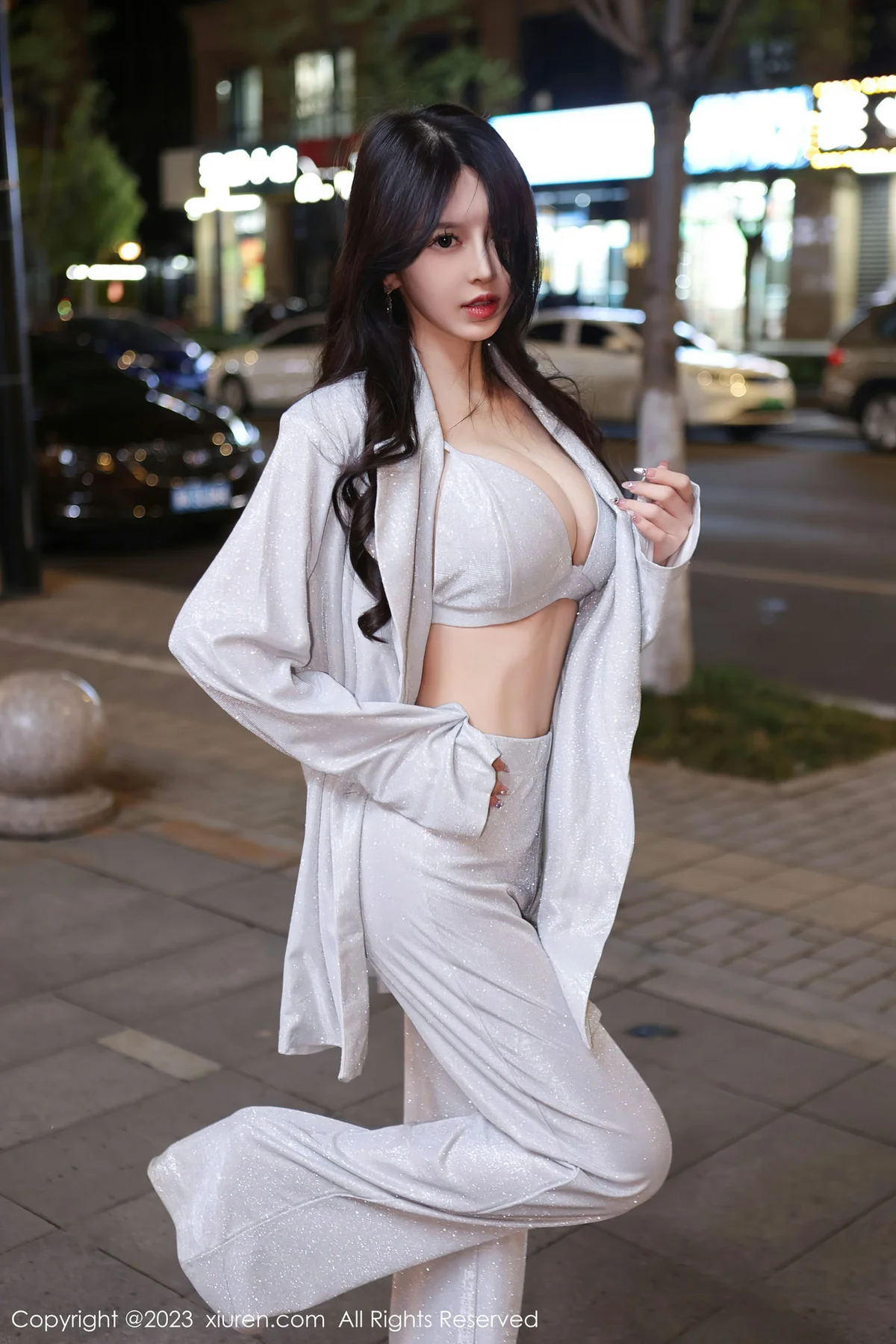 XiuRen 秀人 No.6605 玉兔miki 诱人灰丝街拍性感写真33 - 8