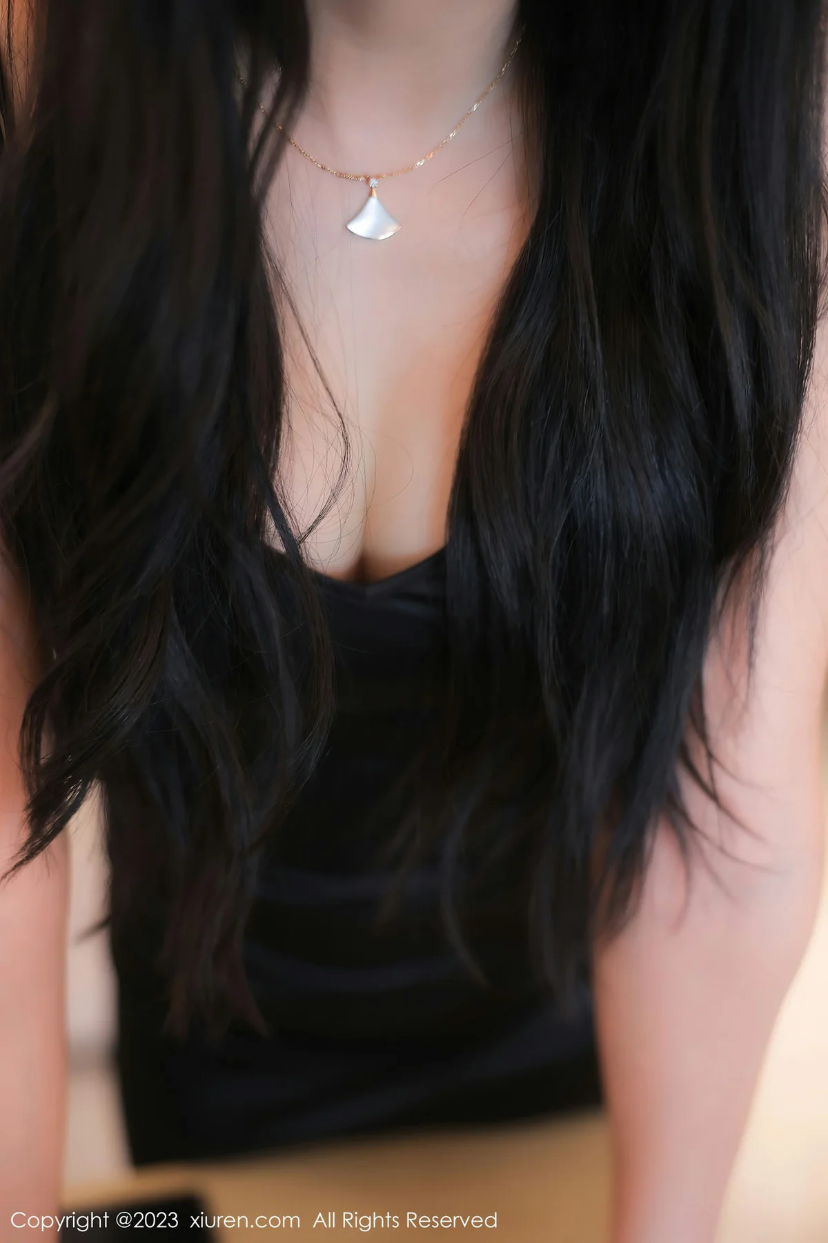 XiuRen 秀人 No.6708 s纯一 首套写真黑丝礼裙 - 6