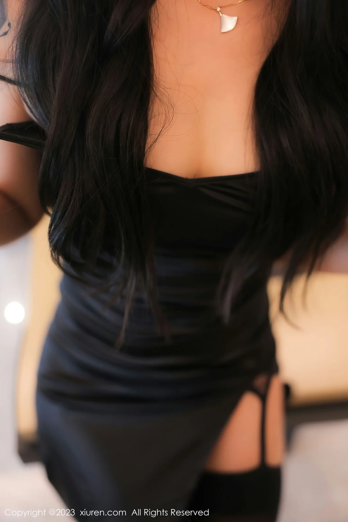 XiuRen 秀人 No.6708 s纯一 首套写真黑丝礼裙 - 6