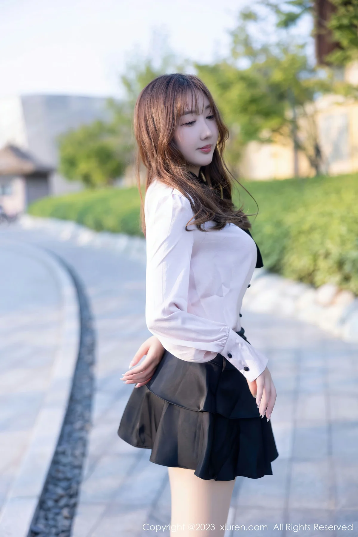 XiuRen 秀人 No.6721 江真真 户外黑色轻透内衣写真1 - 1