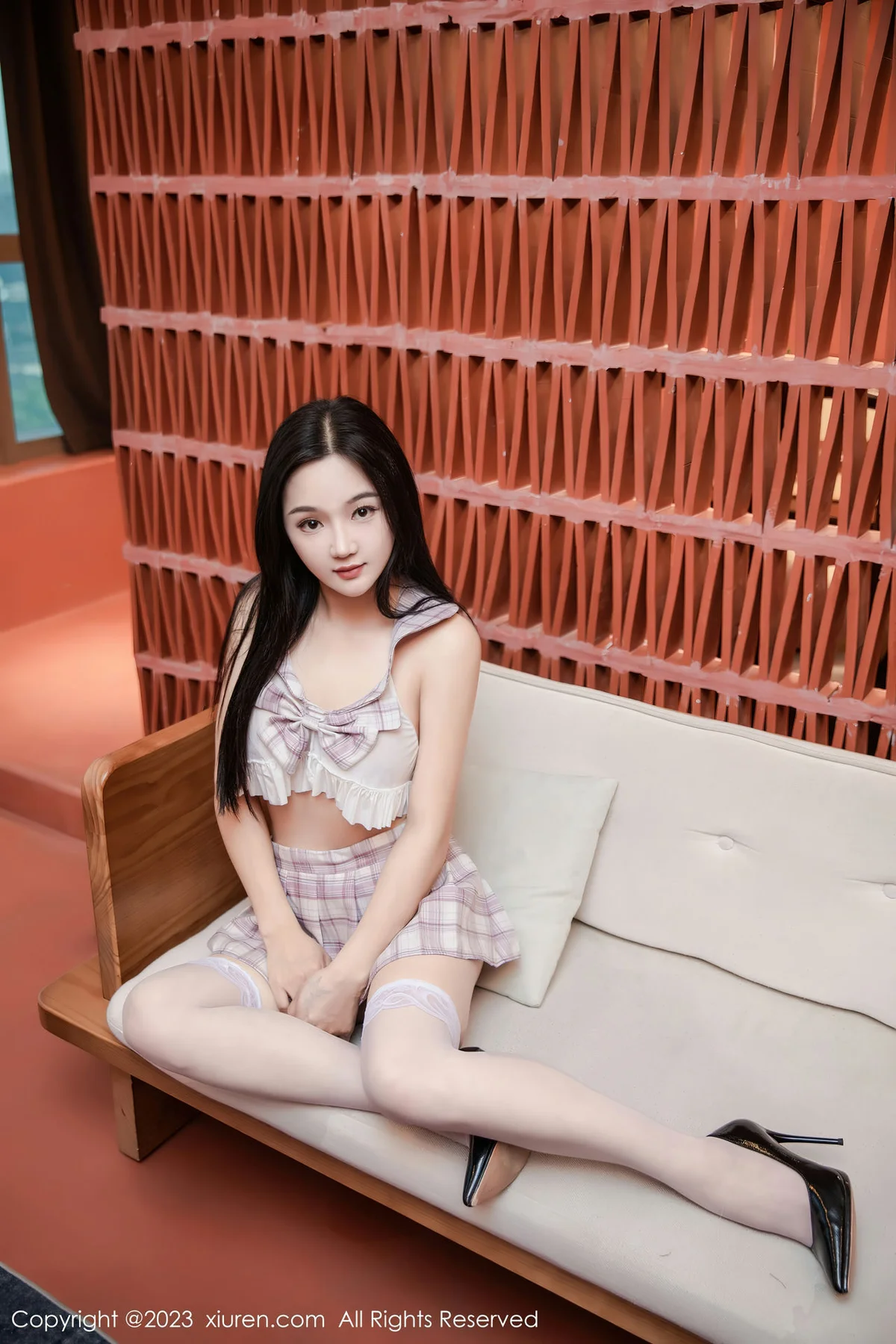 XiuRen 秀人 No.6733 慕嫣然Lancy 性感格子裙首套写真 - 4