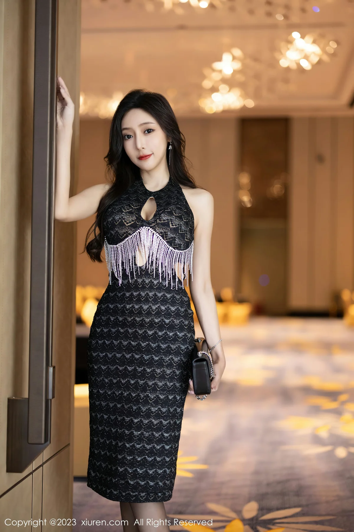 XiuRen 秀人 No.6772 王馨瑶yanni 黑色旗袍服饰性感写真 - 1