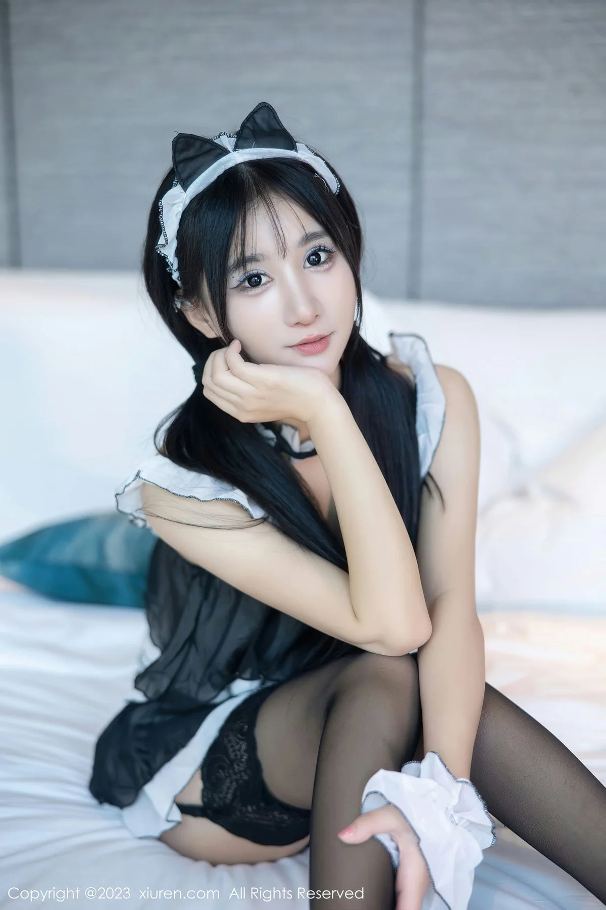 XiuRen 秀人 No.6795 小果冻儿 黑色女仆服饰性感写真 - 3