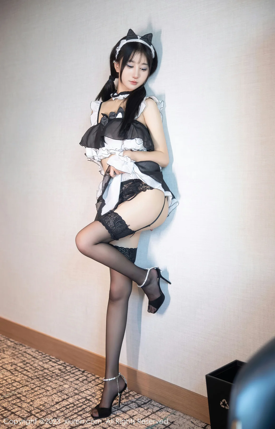 XiuRen 秀人 No.6795 小果冻儿 黑色女仆服饰性感写真 - 6