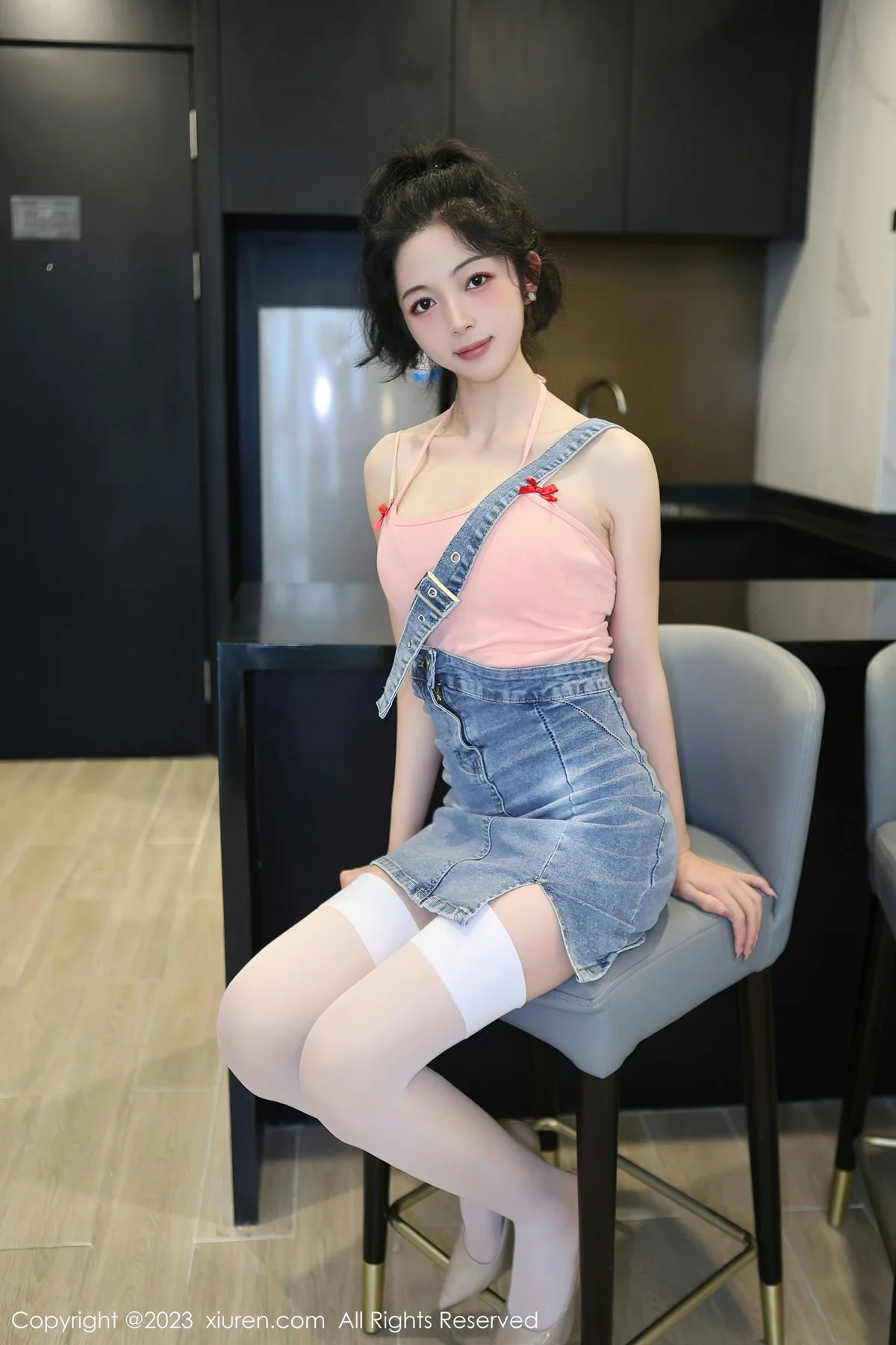 XiuRen 秀人 No.6816 茜茜Kimi 情趣护士服性感写真1 - 5