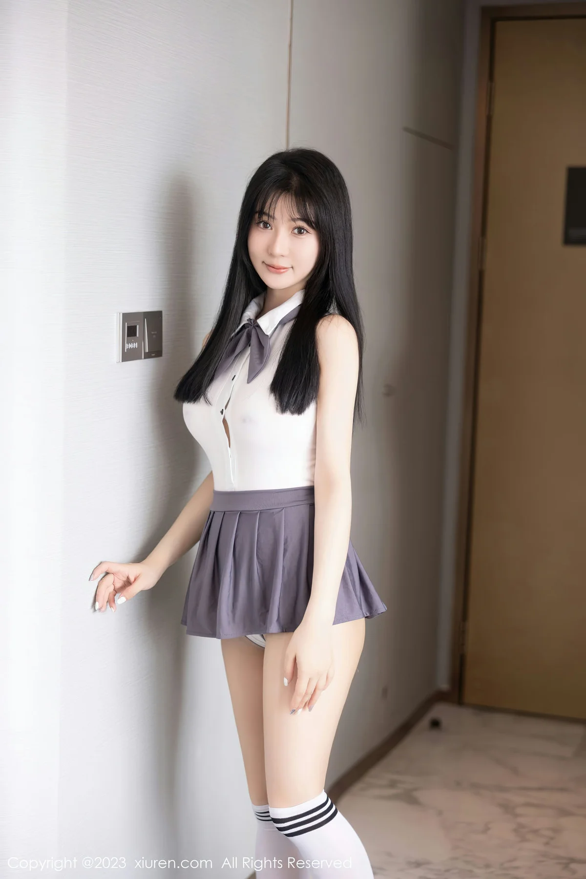 XiuRen 秀人 No.6818 柚琪Rich 轻透高开叉性感写真3 - 2