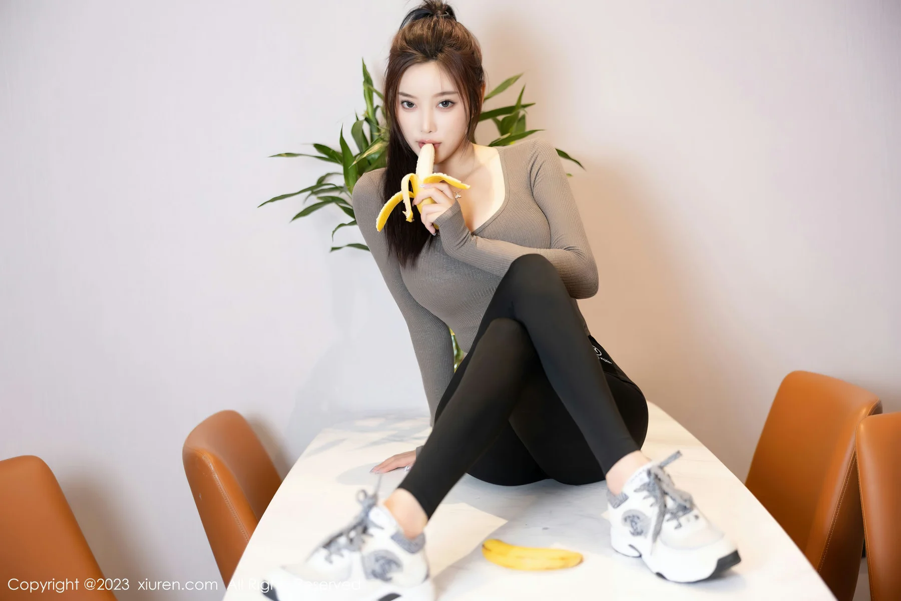 XiuRen 秀人 No.6825 杨晨晨Yome 黑色瑜伽裤性感写真1 - 10