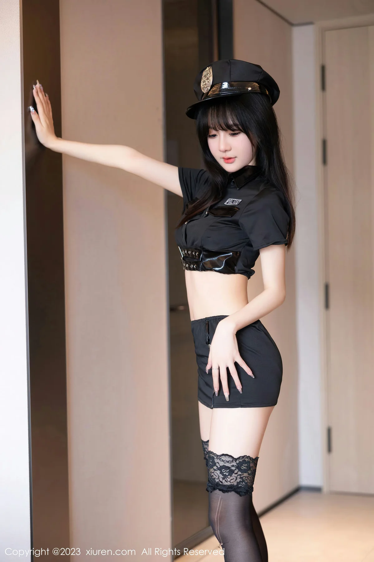 XiuRen 秀人 No.6851 幼幼 黑丝爆乳警花制服1 - 3