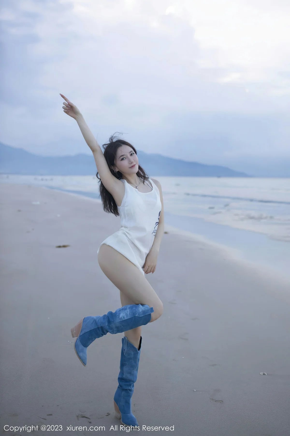 XiuRen 秀人 No.6852 鱼子酱Fish 白色比基尼巴厘岛旅拍1 - 6