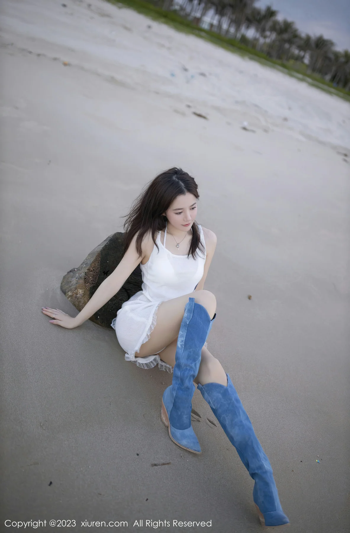 XiuRen 秀人 No.6852 鱼子酱Fish 白色比基尼巴厘岛旅拍1 - 7