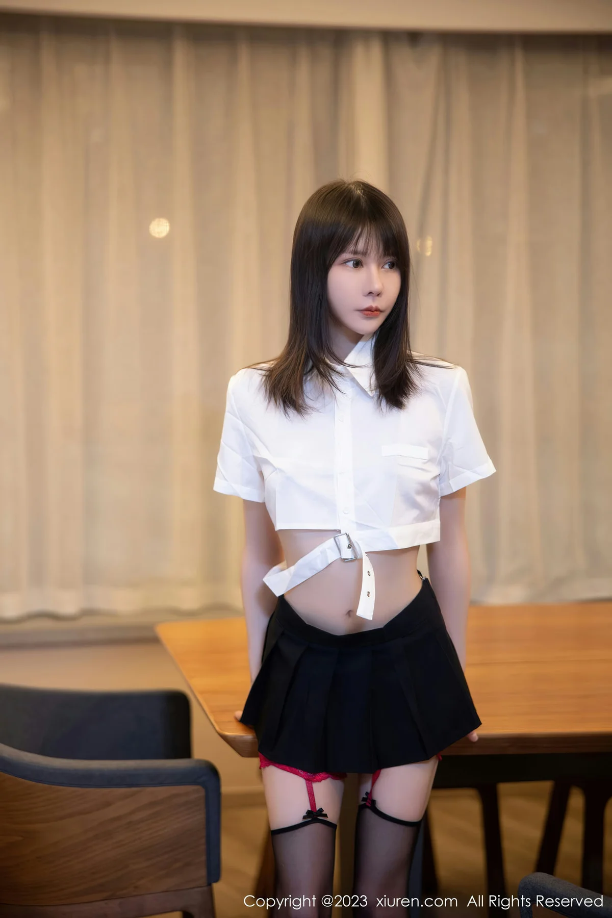 XiuRen 秀人 No.6862 甜佳佳 诱人短裙性感写真 - 8