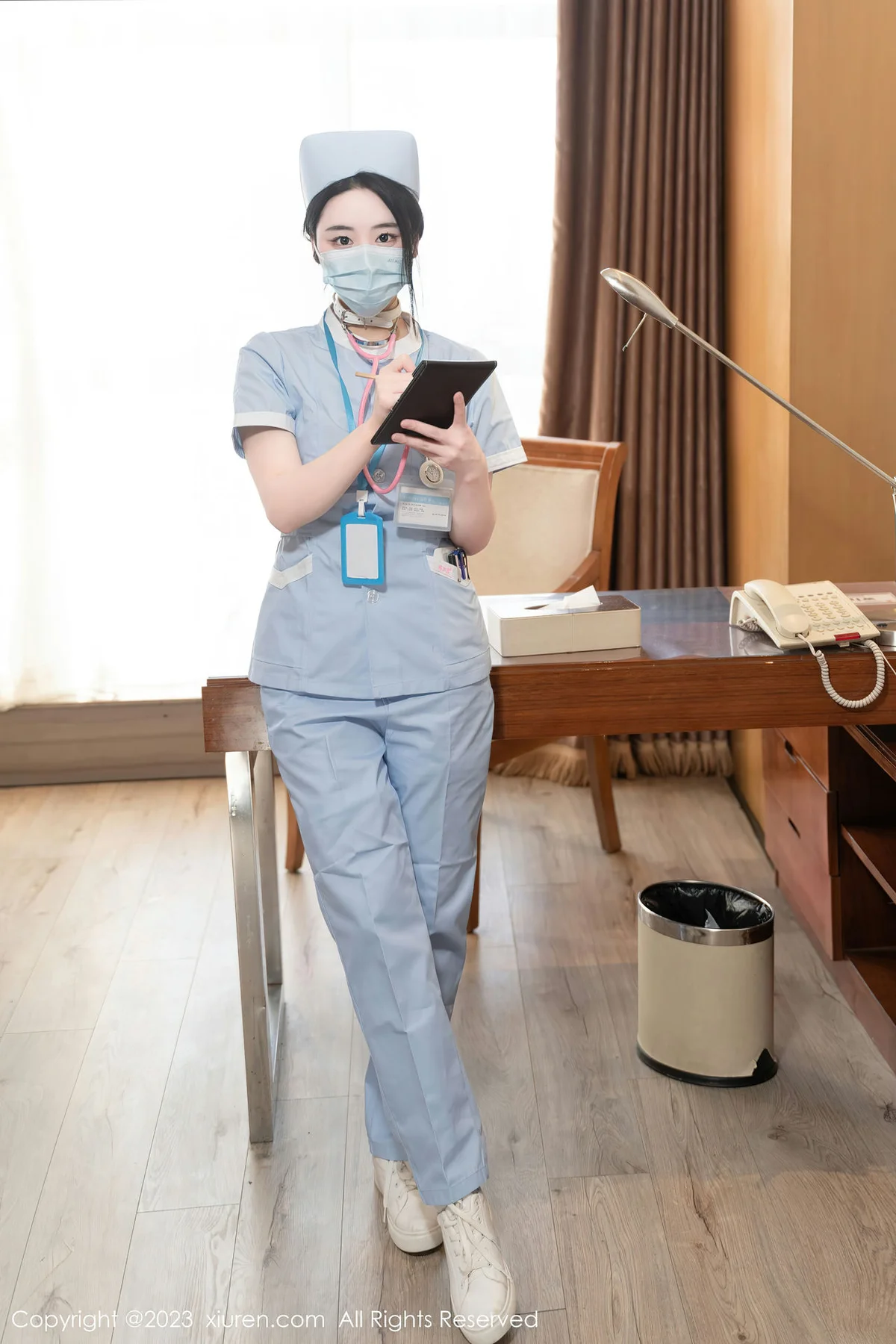 XiuRen 秀人 No.6868 汐汐爱吃草莓 护士身体柔韧软妹子 - 7