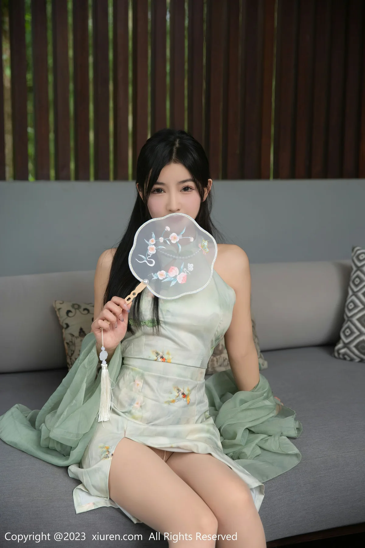 XiuRen 秀人 No.6880 谭小灵 古装薄纱水中场景拍摄1 - 2