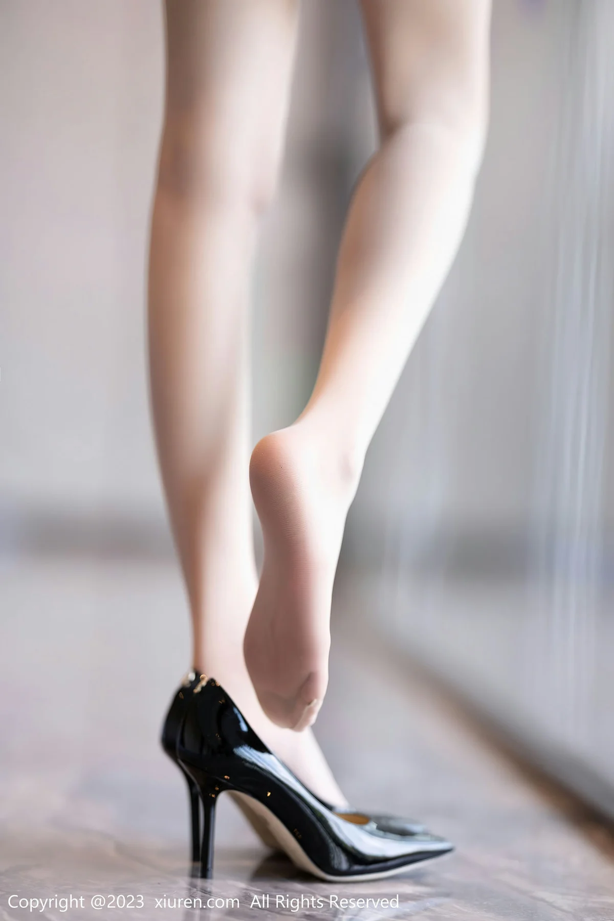 XiuRen 秀人 No.6882 程程程- 白色OL性感写真1 - 7