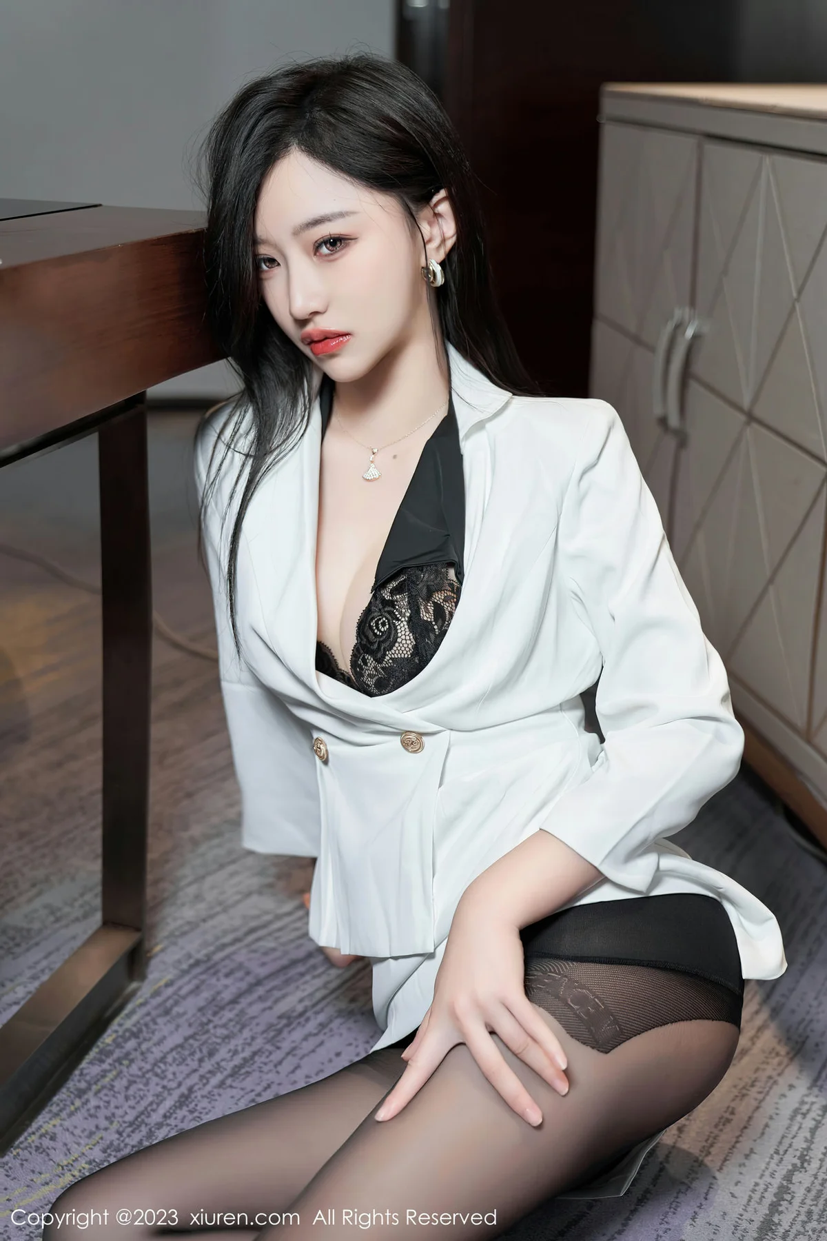 XiuRen 秀人 No.6900 妙可可Cheese 魅惑黑丝性感写真3 - 1