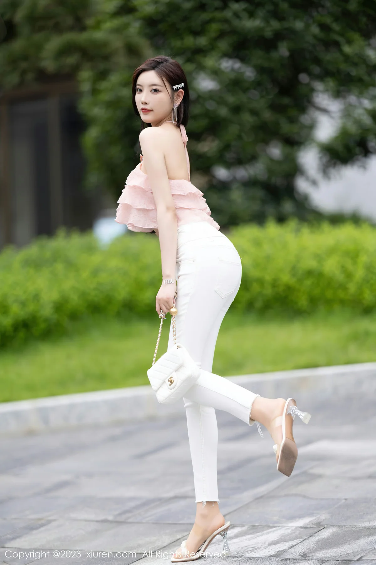 XiuRen 秀人 No.6907 杨晨晨Yome 女神玉体性感写真1 - 2