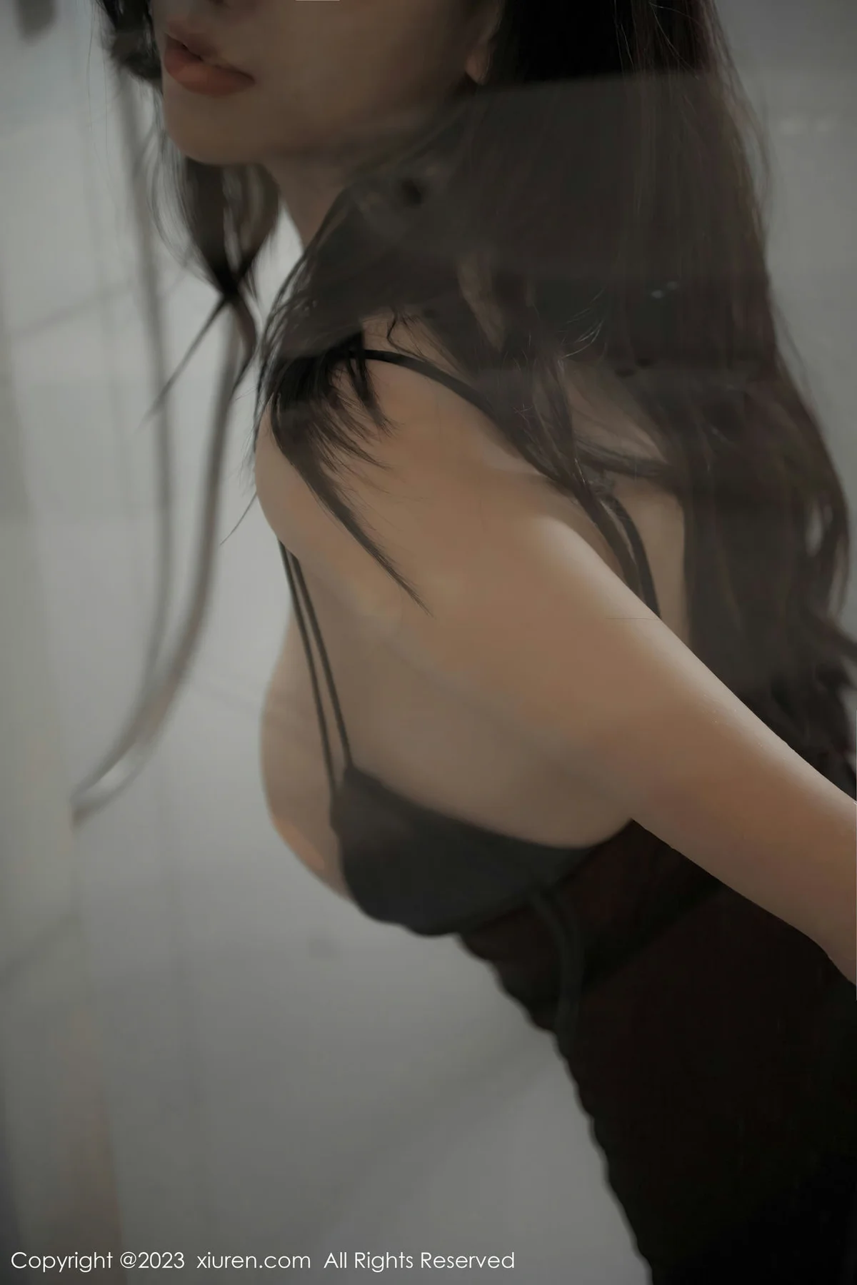 XiuRen 秀人 No.6916 章芃芃 新人浴室场景性感写真2 - 5