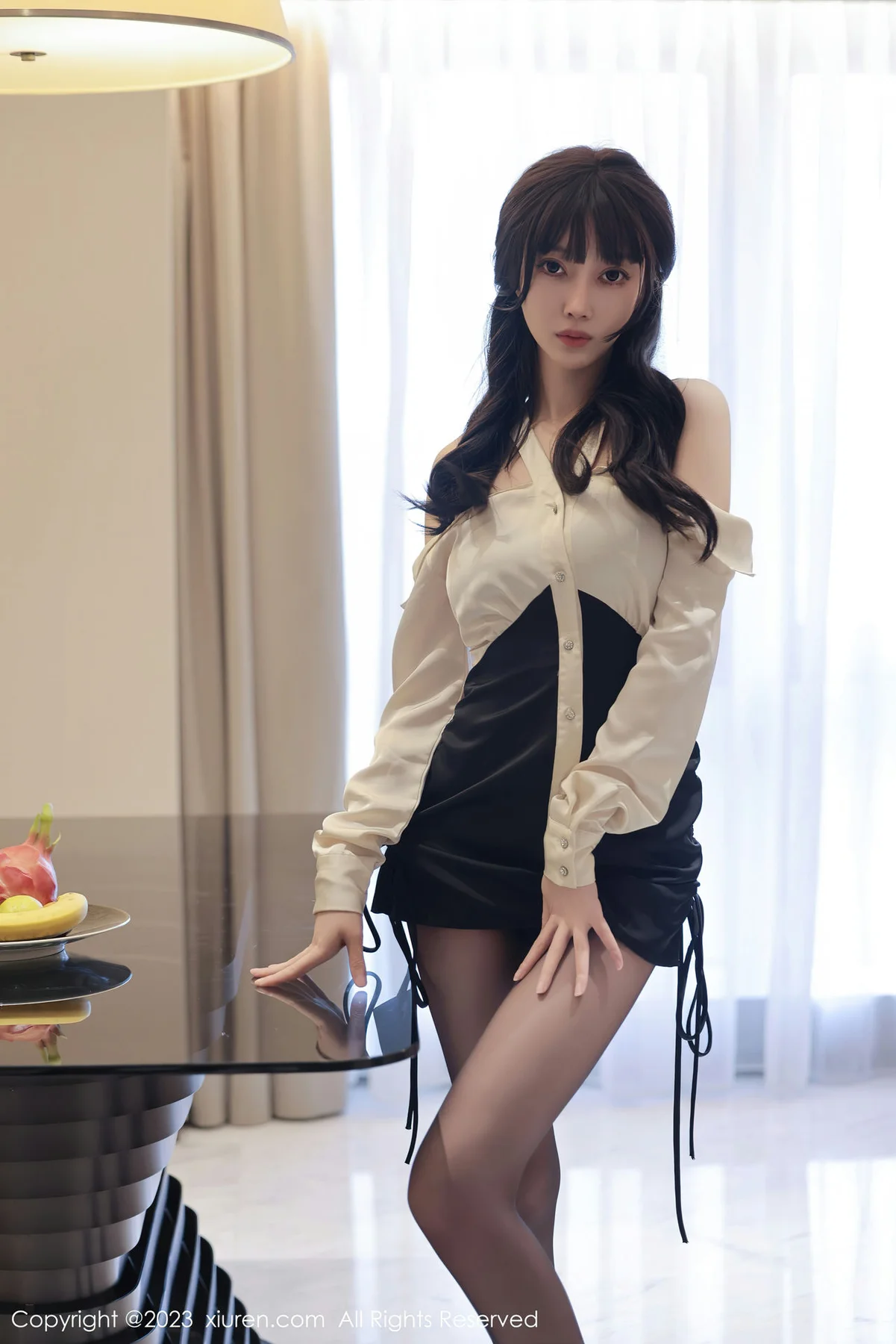 XiuRen 秀人 No.6929 玥儿玥er 魅惑黑丝广州旅拍22 - 1