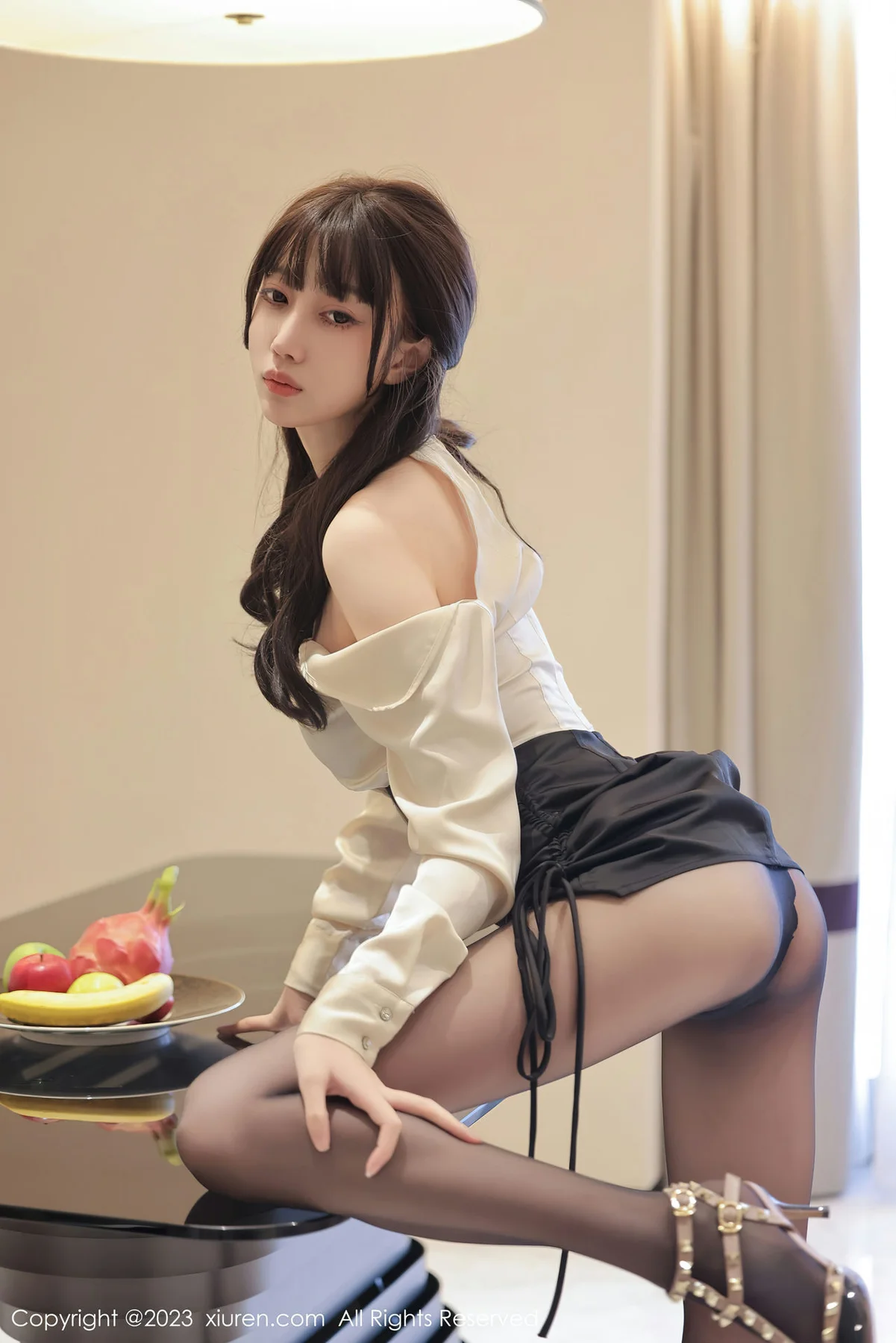 XiuRen 秀人 No.6929 玥儿玥er 魅惑黑丝广州旅拍22 - 3