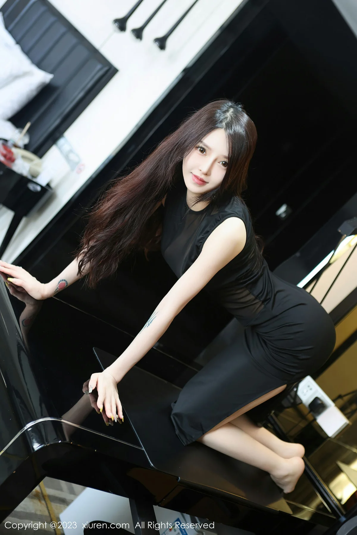 XiuRen 秀人 No.6937 玉兔miki 黑色薄纱连衣短裙性感写真3 - 5