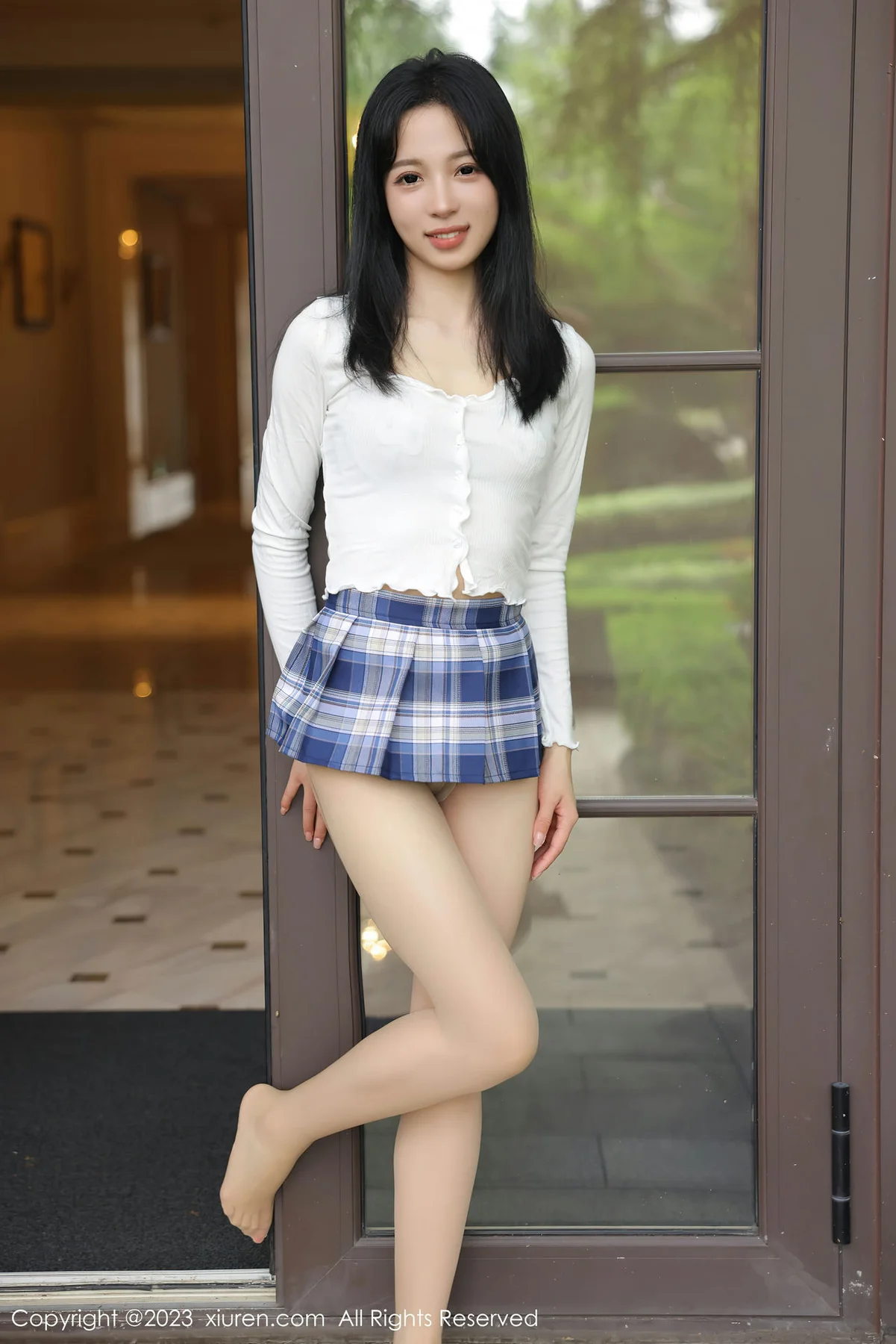 XiuRen 秀人 No.6942 糖豆sisi 轻透内衣新人第二套写真1 - 5